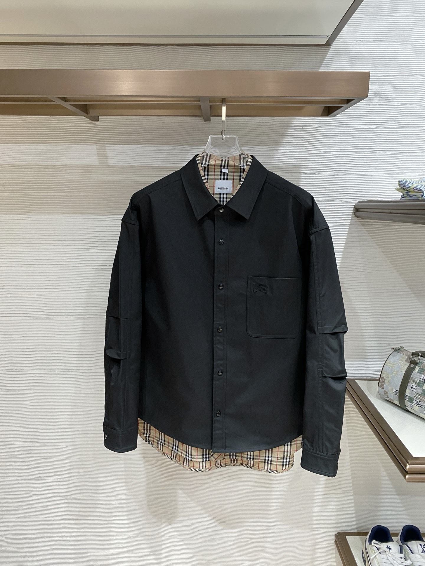 Burberry 巴宝莉 假两件衬衫外套 2026ss春季新款夹克外套全高端版本！高定专柜面料辅料，透气