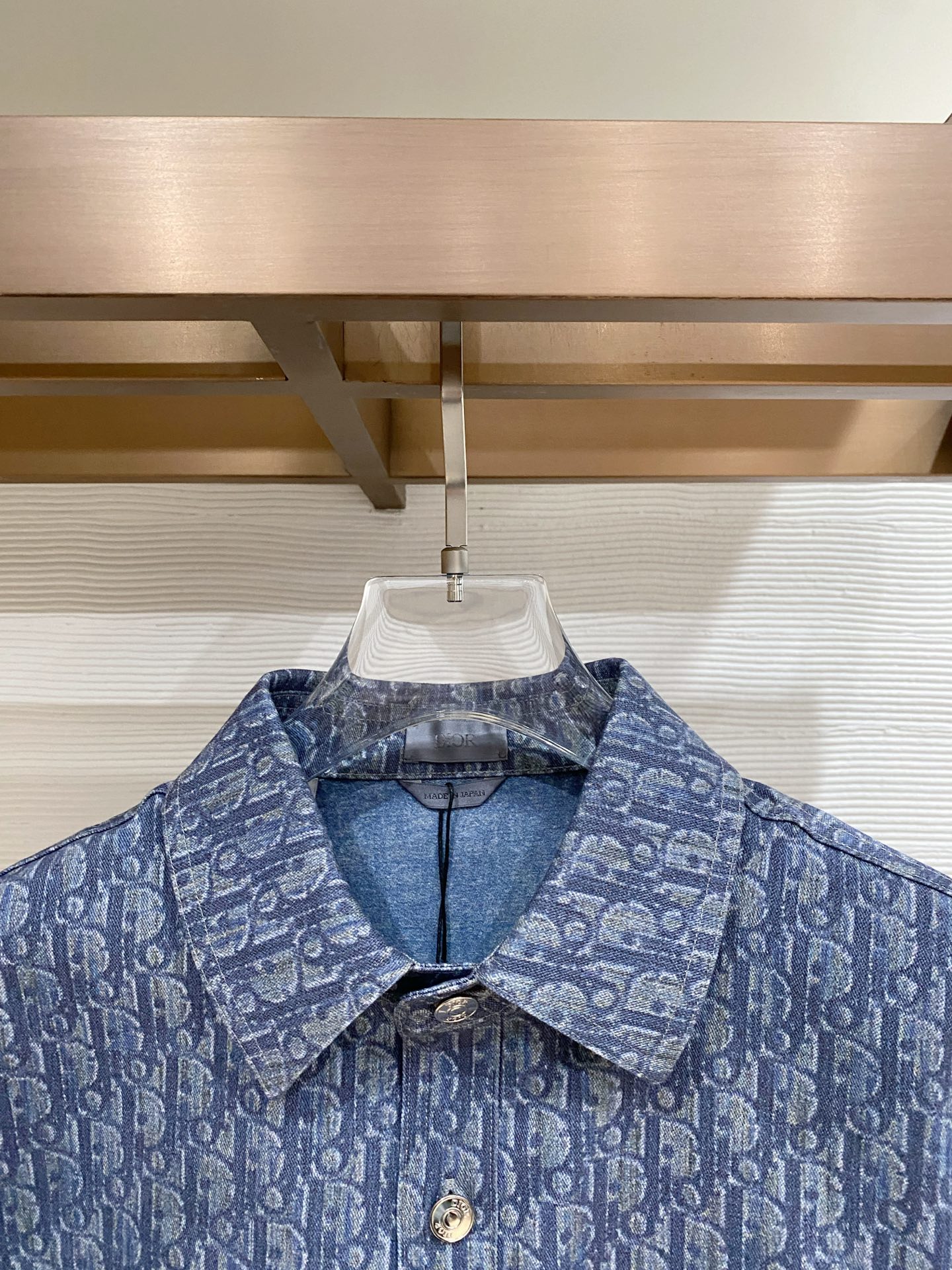 Dior 迪奥 CD 2026ss春季新款衬衫 全身logo老花满印牛仔衬衫 定制水洗面料 超高工艺的拔