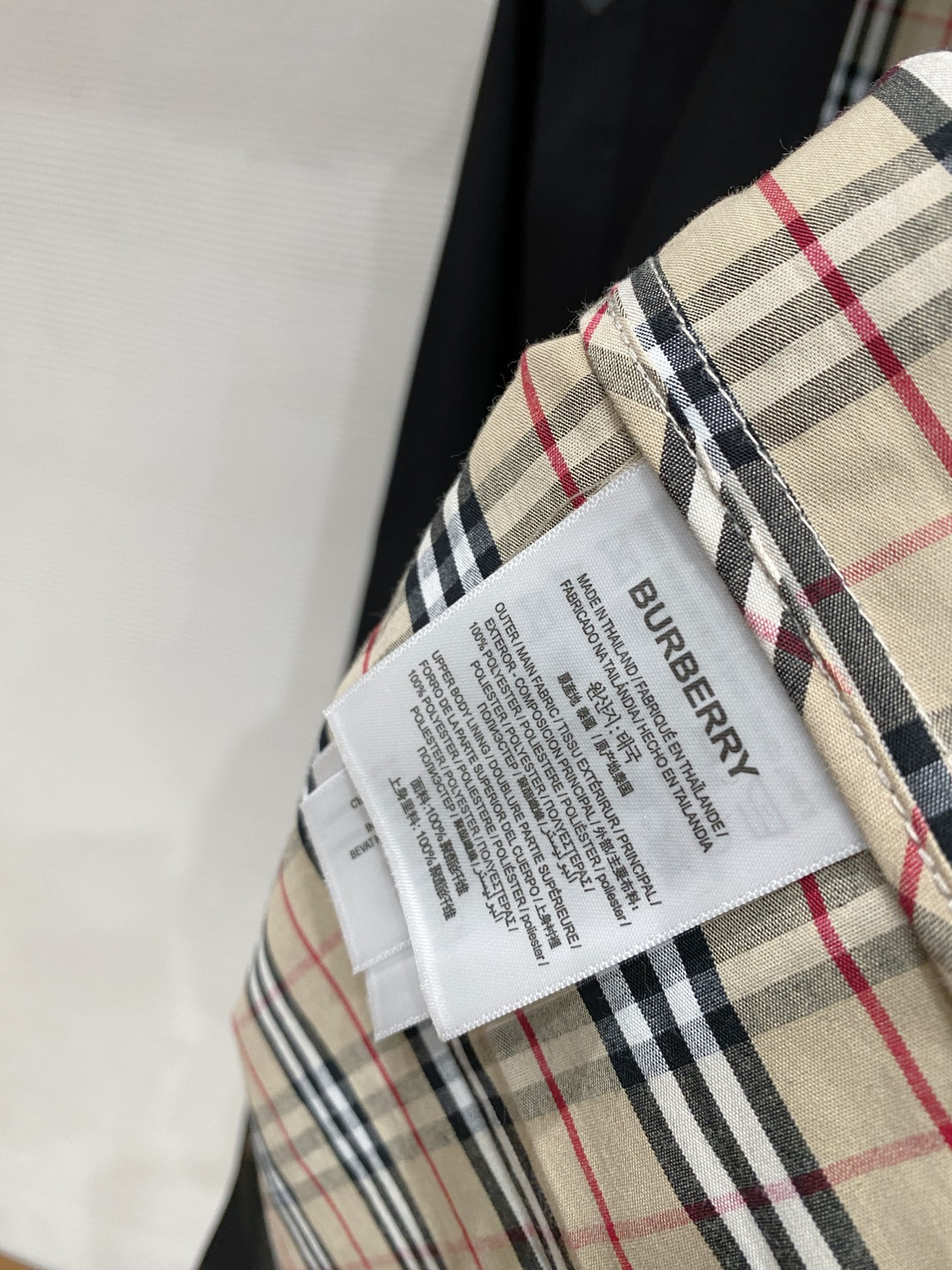 Burberry 巴宝莉2026ss春季新款夹克外套全高端版本！高定专柜面料辅料，透气舒适度高，细节无可