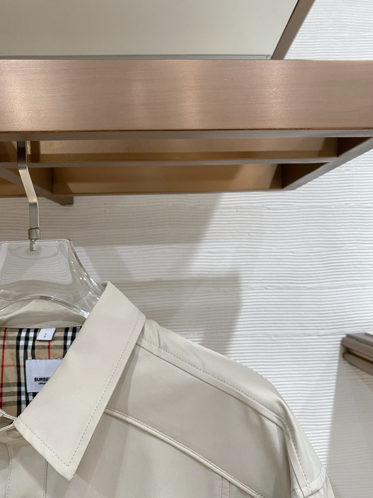 Burberry 巴宝莉2026ss春季新款夹克外套全高端版本！高定专柜面料辅料，透气舒适度高，细节无可