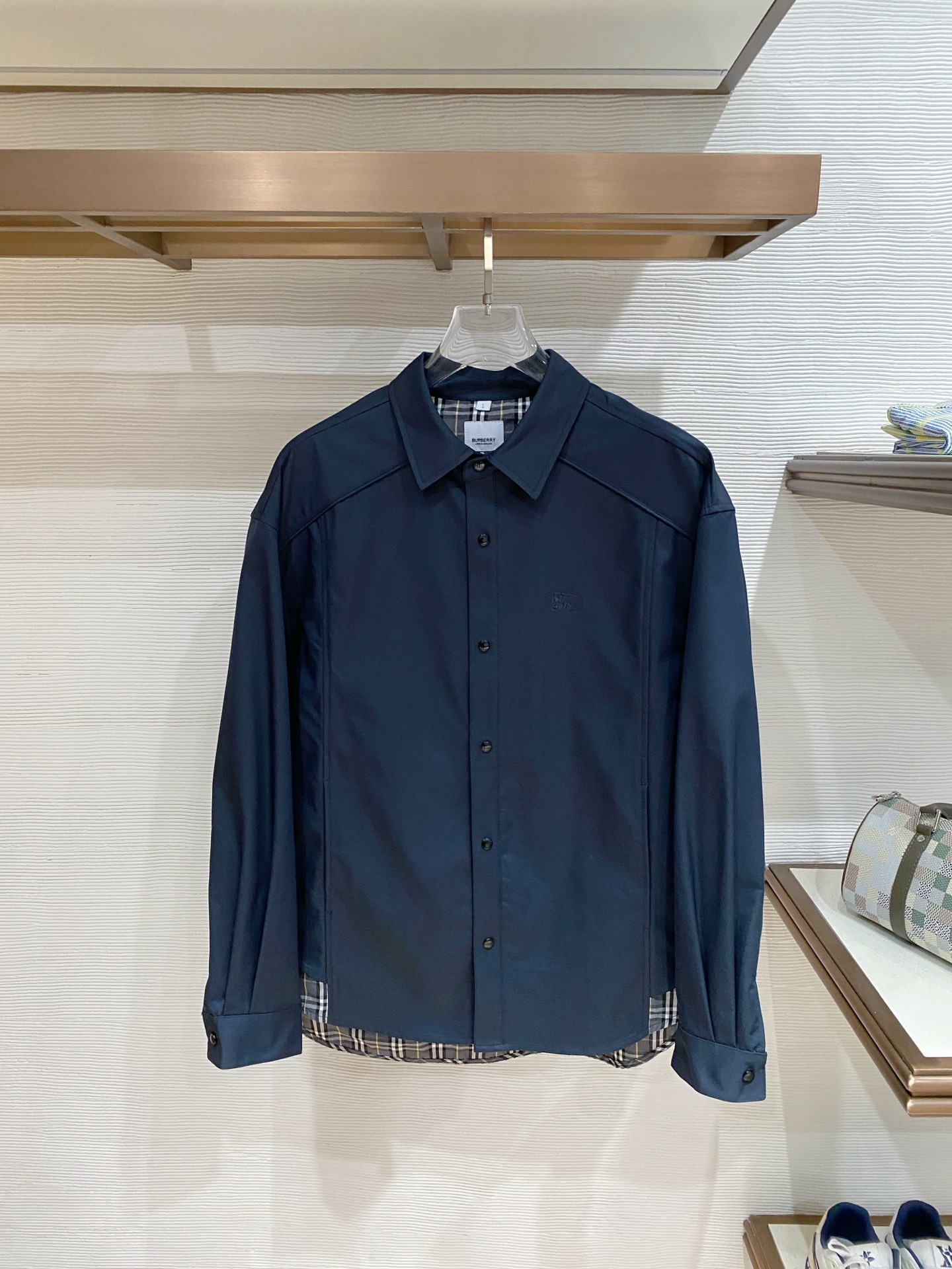 Burberry 巴宝莉2026ss春季新款夹克外套全高端版本！高定专柜面料辅料，透气舒适度高，细节无可