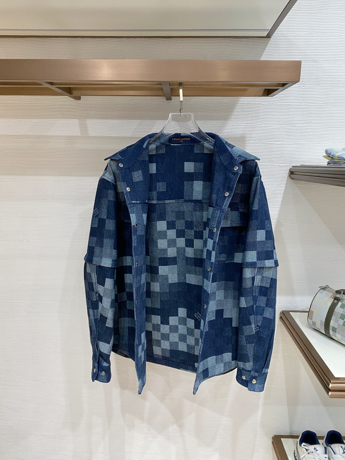 LV 袖子可拆卸 2026ss春季新款夹克牛仔外套全高端版本！高定专柜面料辅料，透气舒适度高，细节无可挑