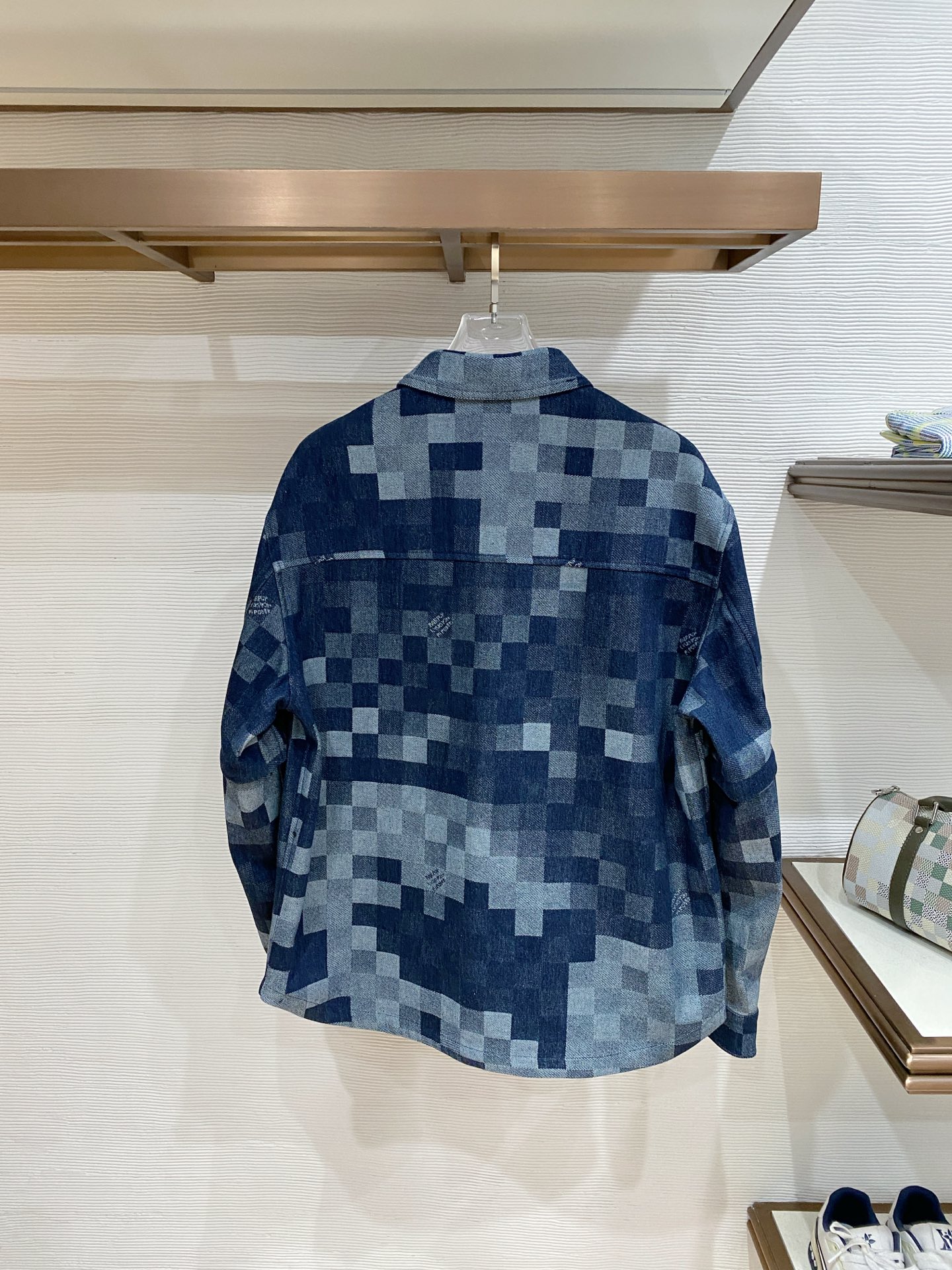 LV 袖子可拆卸 2026ss春季新款夹克牛仔外套全高端版本！高定专柜面料辅料，透气舒适度高，细节无可挑