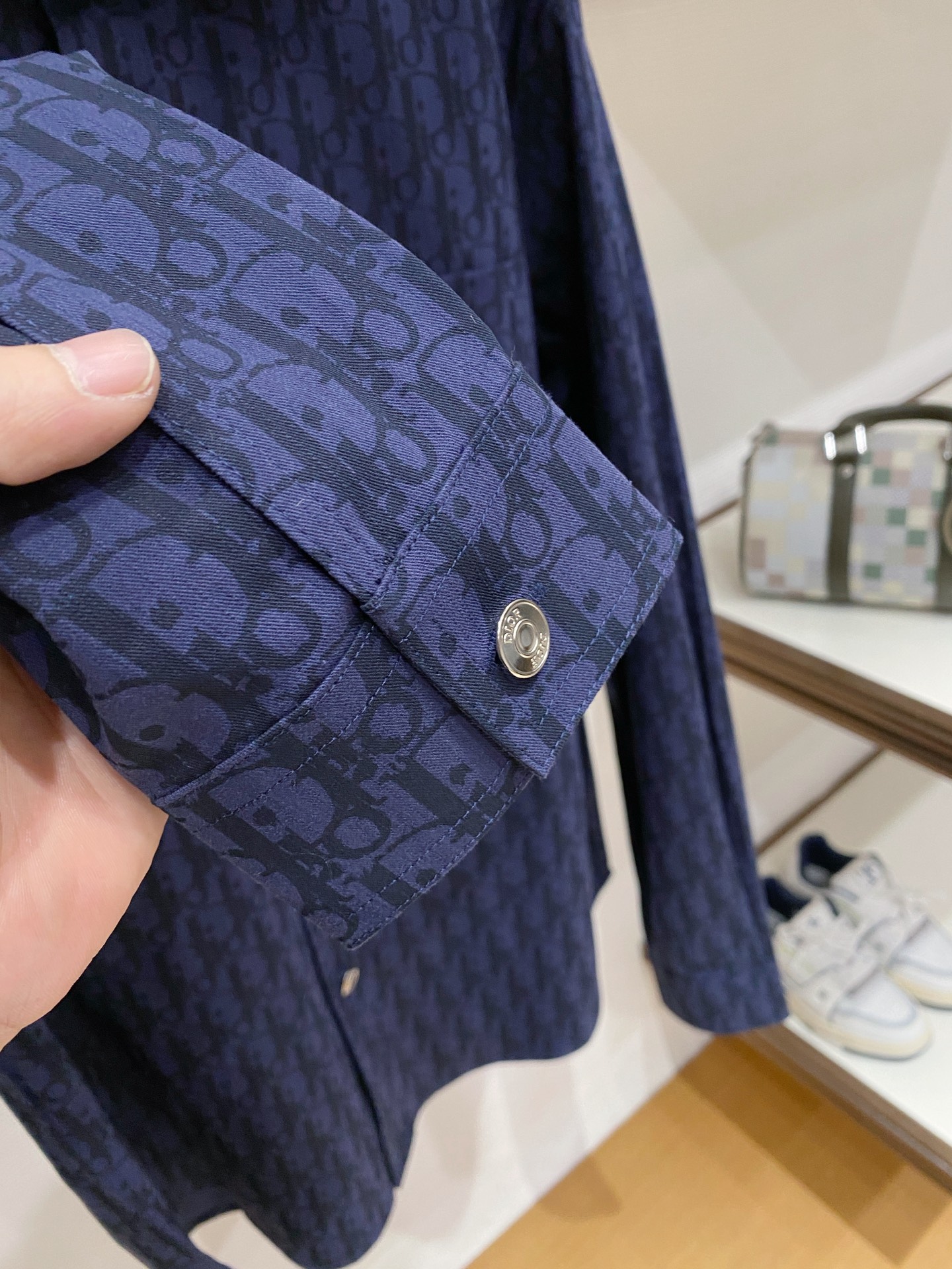 Dior 迪奥 CD 2026ss春季新款衬衫 全身logo老花满印牛仔衬衫 定制水洗面料 超高工艺的拔