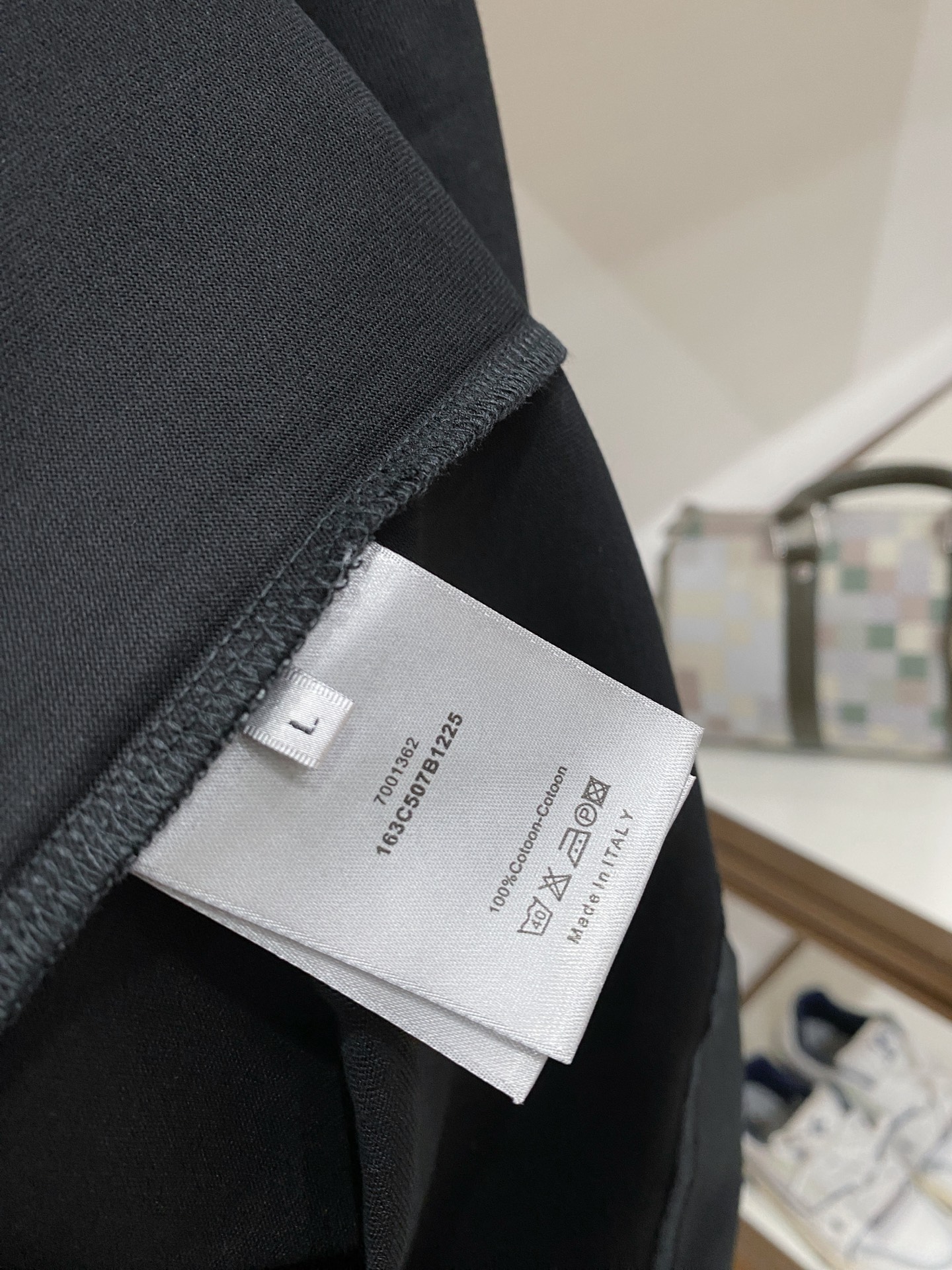 。diro石头岛🌟精品系列🌟2026春夏新款首发专柜最新款短袖圆领T恤 高端订制 设计前卫时尚！品牌lo