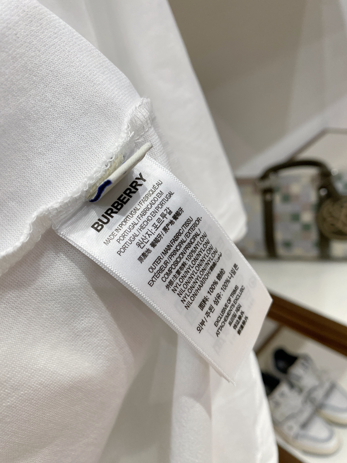 。巴宝莉🌟精品系列🌟2026春夏新款首发专柜最新款短袖圆领T恤 高端订制 设计前卫时尚！品牌logo重工