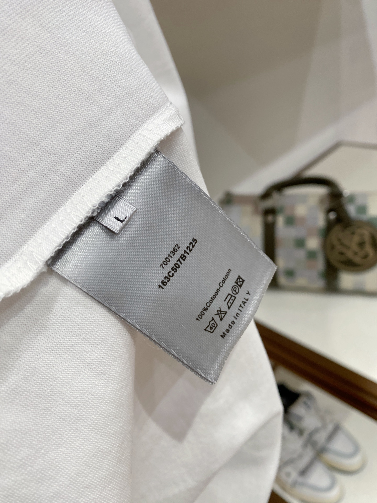 。diro石头岛🌟精品系列🌟2026春夏新款首发专柜最新款短袖圆领T恤 高端订制 设计前卫时尚！品牌lo