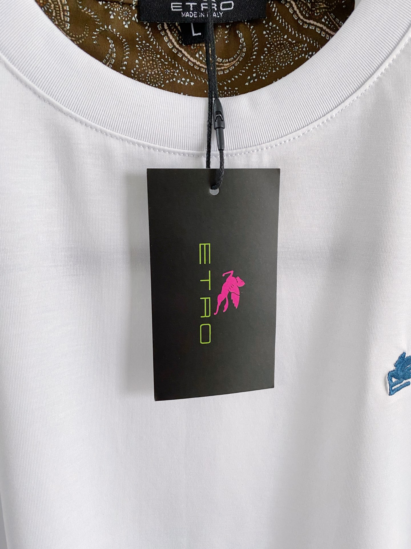 。ETRO艾焯老钱风品牌🌟丝光面料🌟2026春夏新款首发专柜最新款短袖圆领T恤 高端订制 设计前卫时尚！