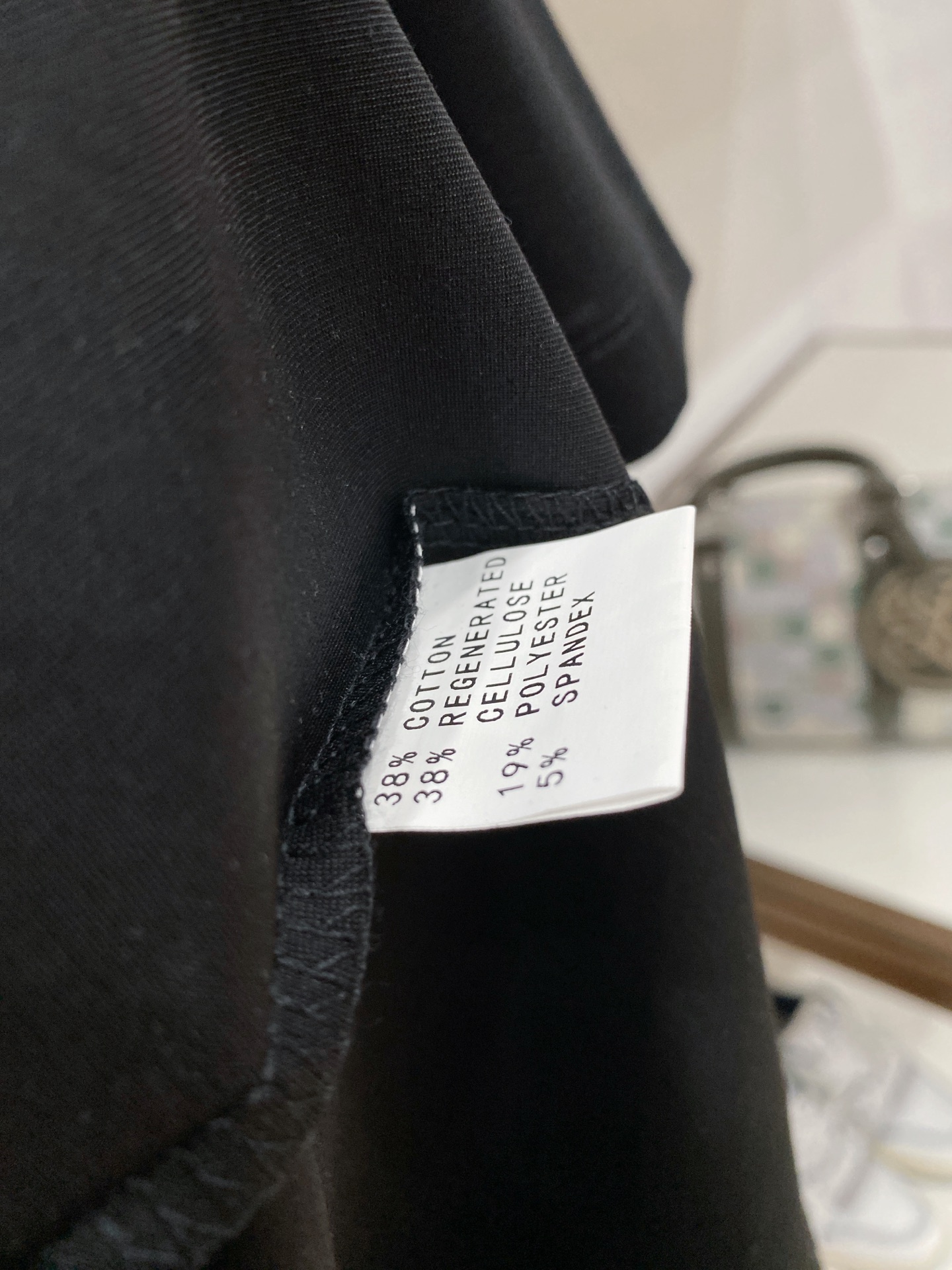 。ETRO艾焯老钱风品牌🌟丝光面料🌟2026春夏新款首发专柜最新款短袖圆领T恤 高端订制 设计前卫时尚！