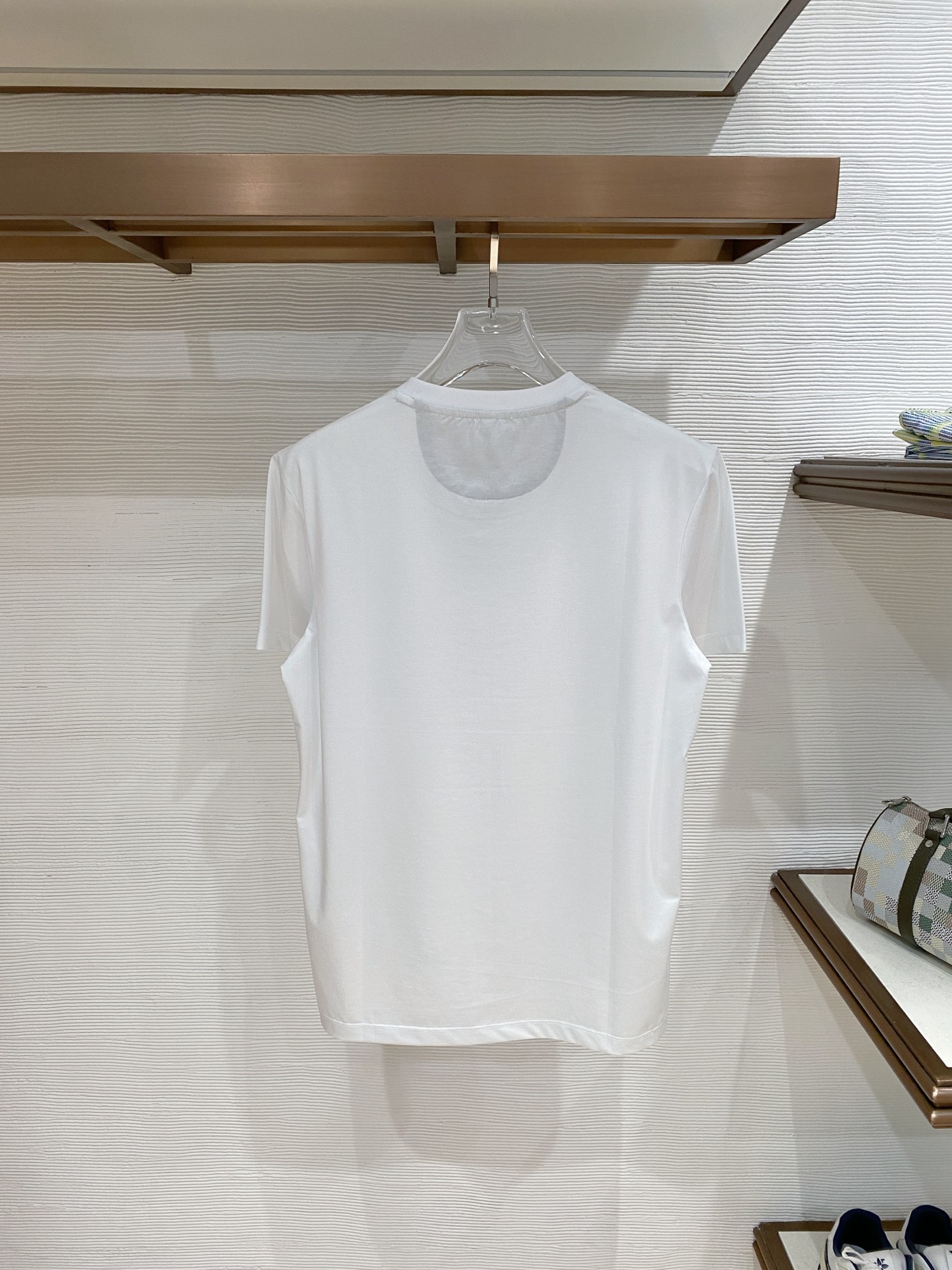 。BC老钱风品牌🌟丝光面料🌟2026春夏新款首发专柜最新款短袖圆领T恤 高端订制 设计前卫时尚！品牌lo