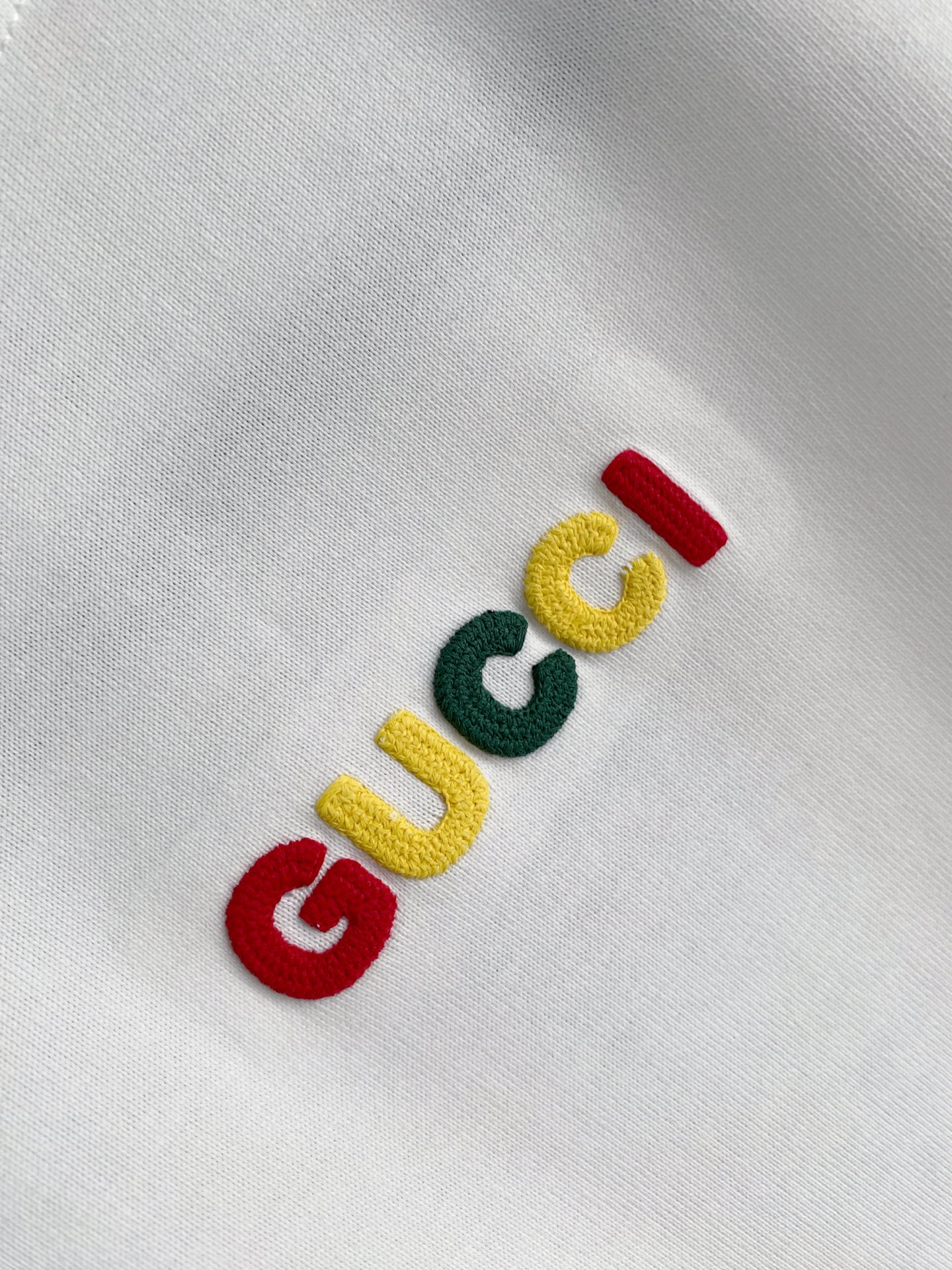 。G家 🌟精品系列🌟2026春夏新款首发专柜最新款短袖圆领T恤 高端订制 设计前卫时尚！品牌logo重工