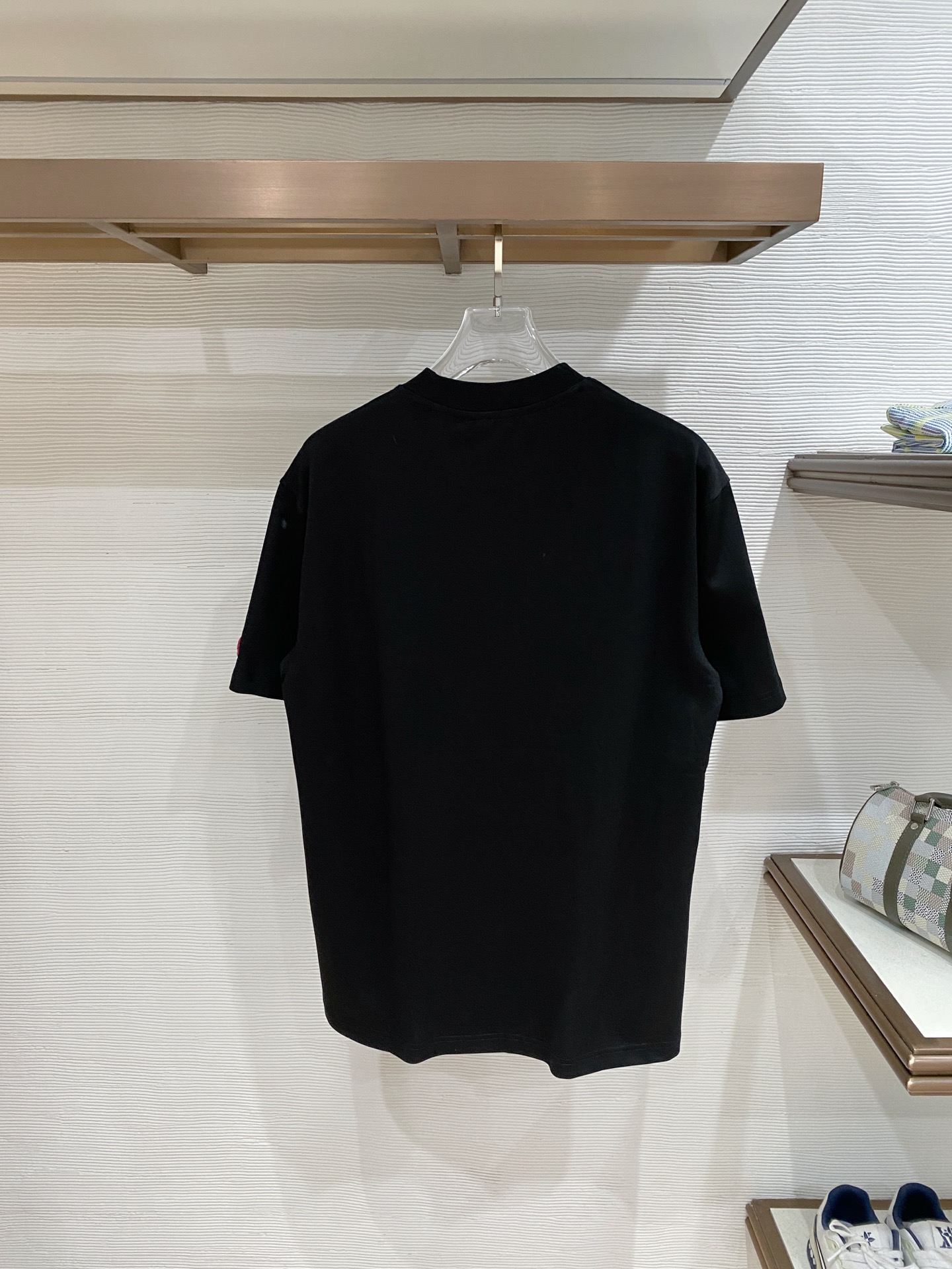 。G家 🌟精品系列🌟2026春夏新款首发专柜最新款短袖圆领T恤 高端订制 设计前卫时尚！品牌logo重工