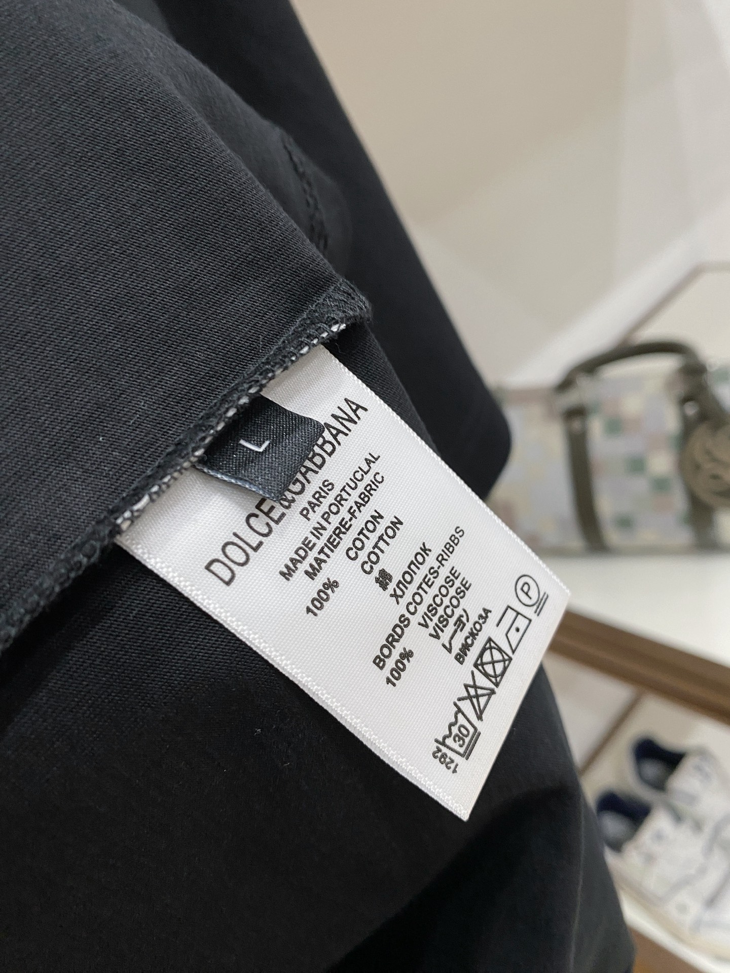 。DG🌟精品系列🌟2026春夏新款首发专柜最新款短袖圆领T恤 高端订制 设计前卫时尚！品牌logo重工艺