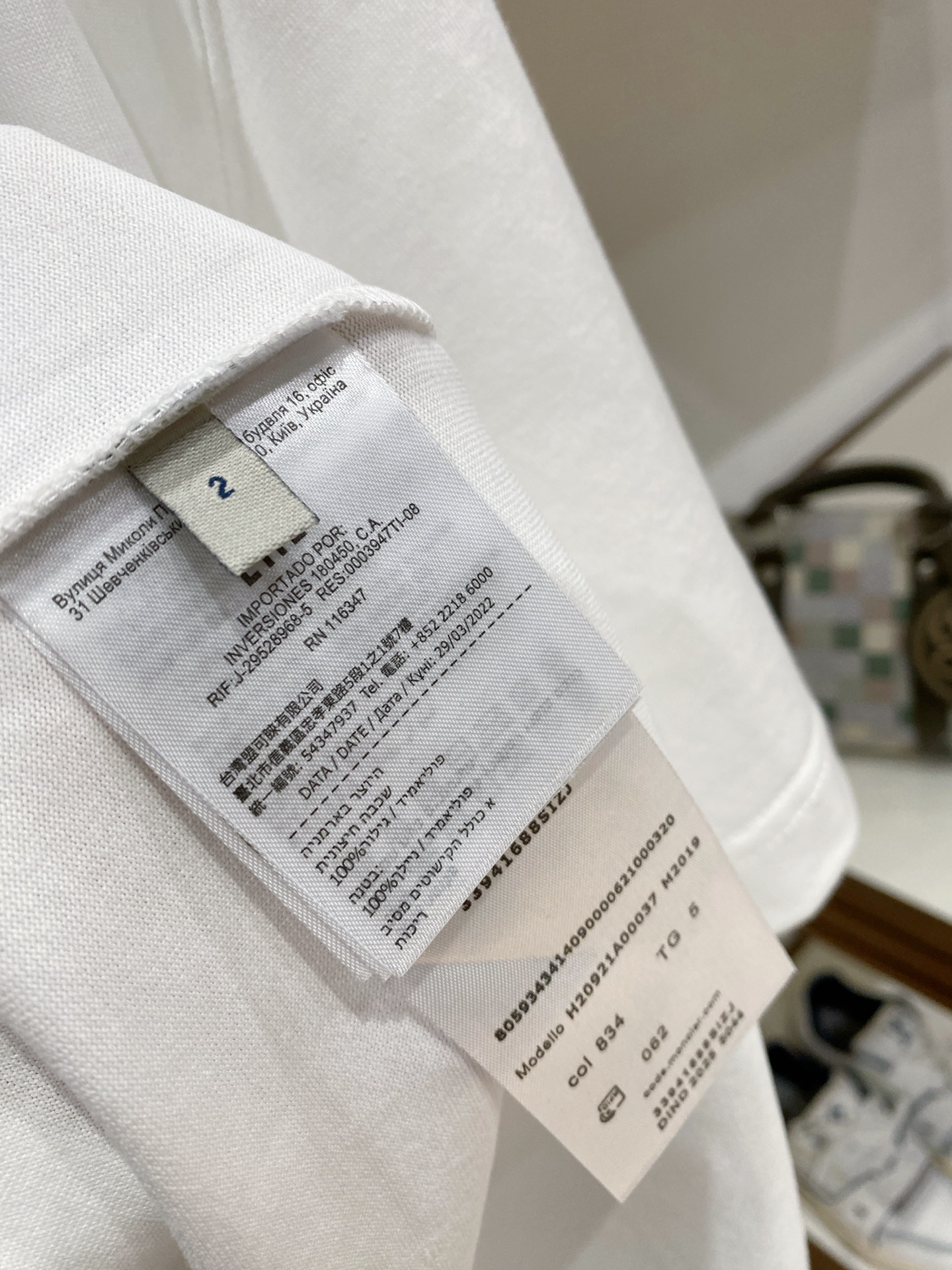 。蒙口🌟精品系列🌟2026春夏新款首发专柜最新款短袖圆领T恤 高端订制 设计前卫时尚！品牌logo重工艺