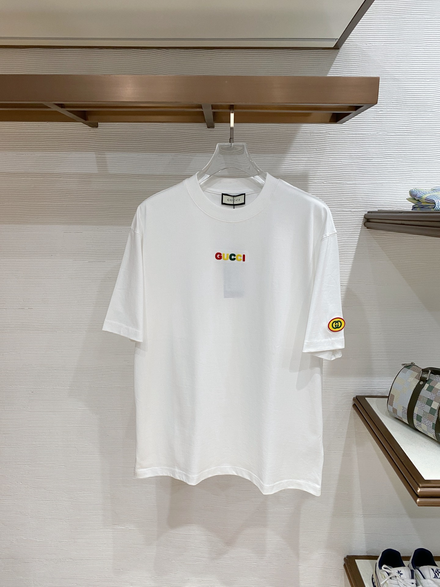 。G家 🌟精品系列🌟2026春夏新款首发专柜最新款短袖圆领T恤 高端订制 设计前卫时尚！品牌logo重工