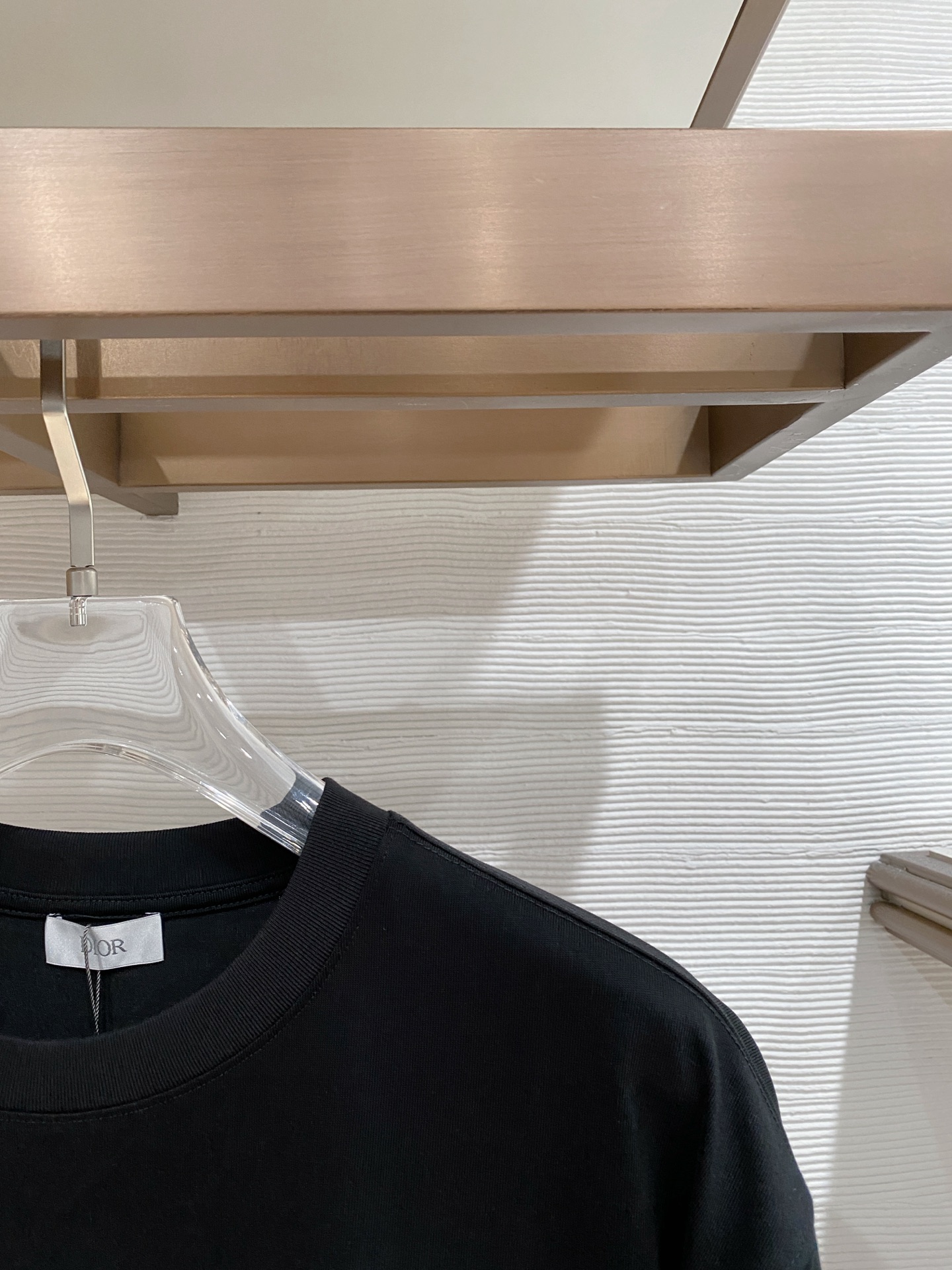 。迪奥*精品系列🌟2026春夏新款首发专柜最新款短袖圆领T恤 高端订制 设计前卫时尚！品牌logo重工艺