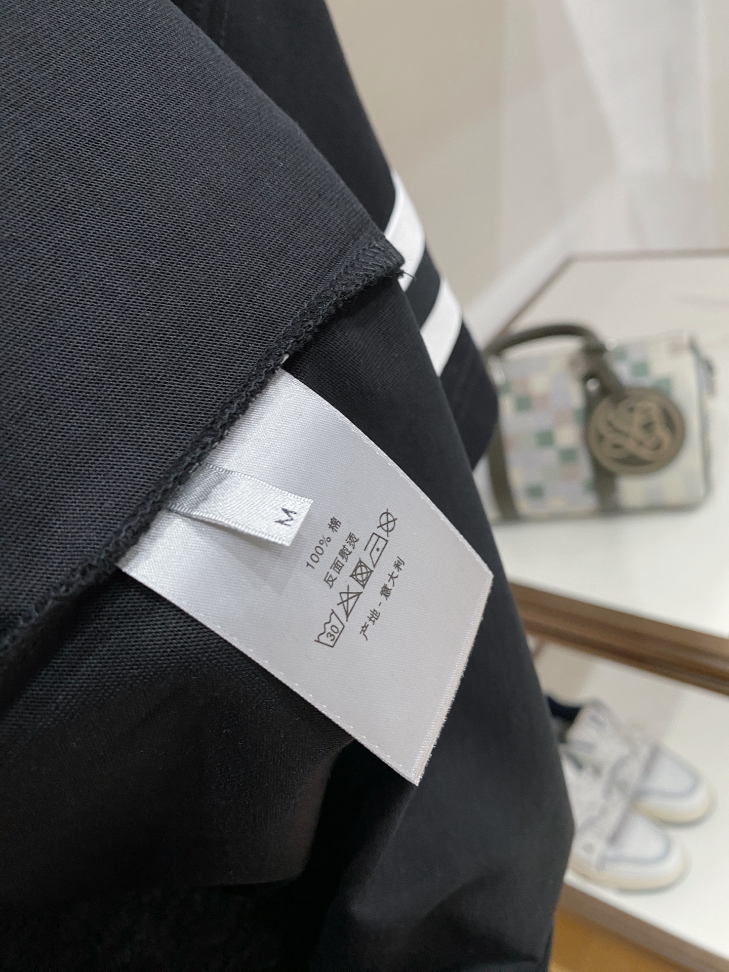 。迪奥*精品系列🌟2026春夏新款首发专柜最新款短袖圆领T恤 高端订制 设计前卫时尚！品牌logo重工艺