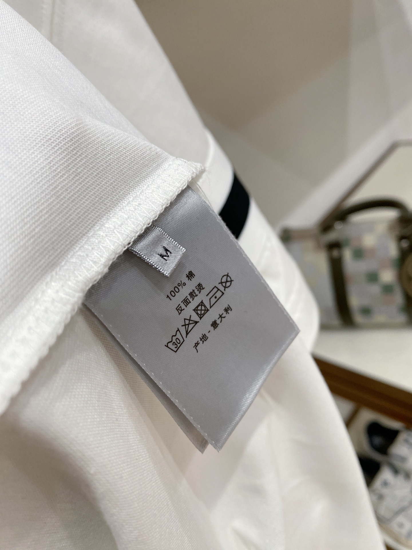 。Diro🌟精品系列🌟2026春夏新款首发专柜最新款短袖圆领T恤 高端订制 设计前卫时尚！品牌logo重