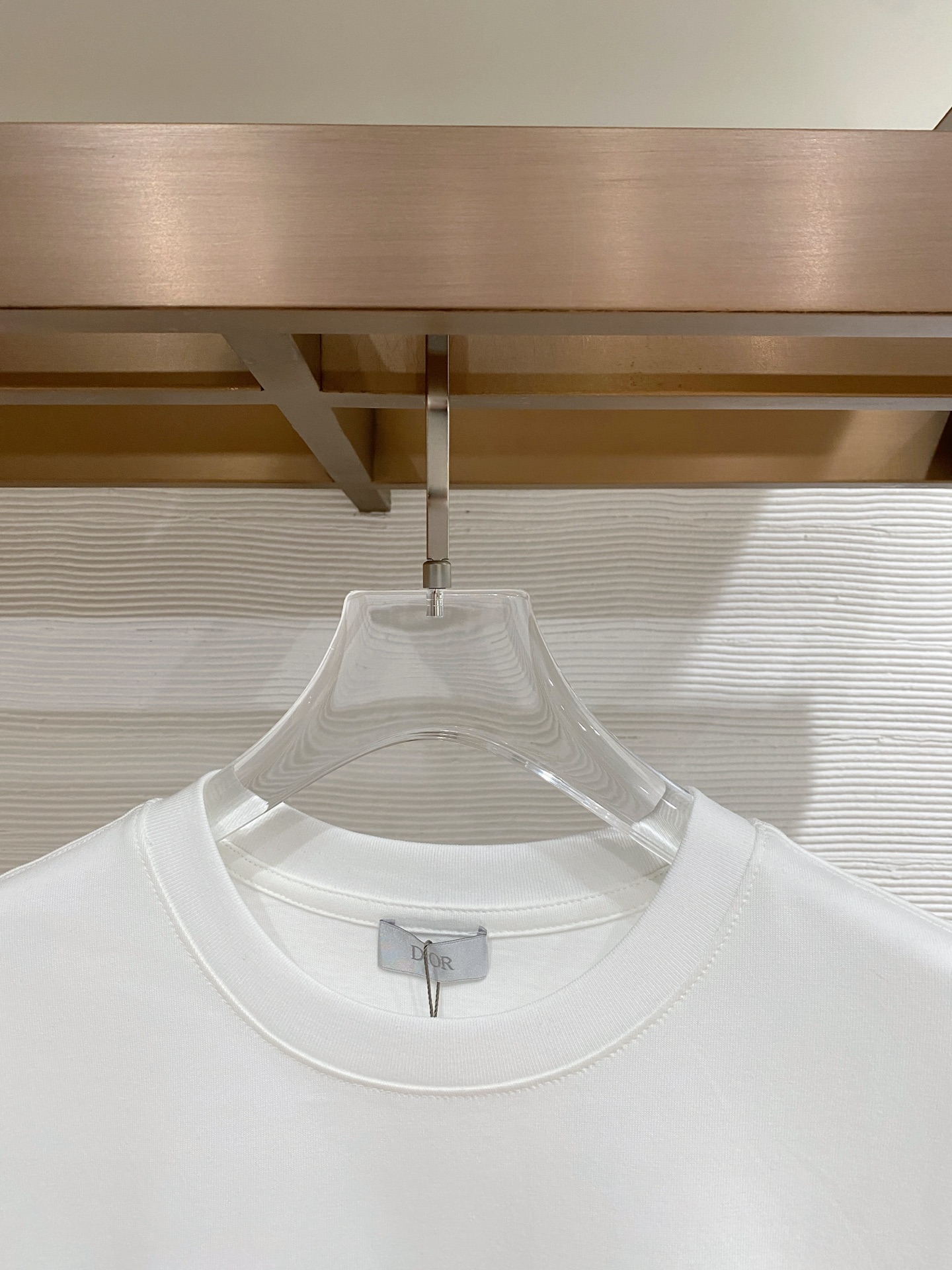 。Diro🌟精品系列🌟2026春夏新款首发专柜最新款短袖圆领T恤 高端订制 设计前卫时尚！品牌logo重