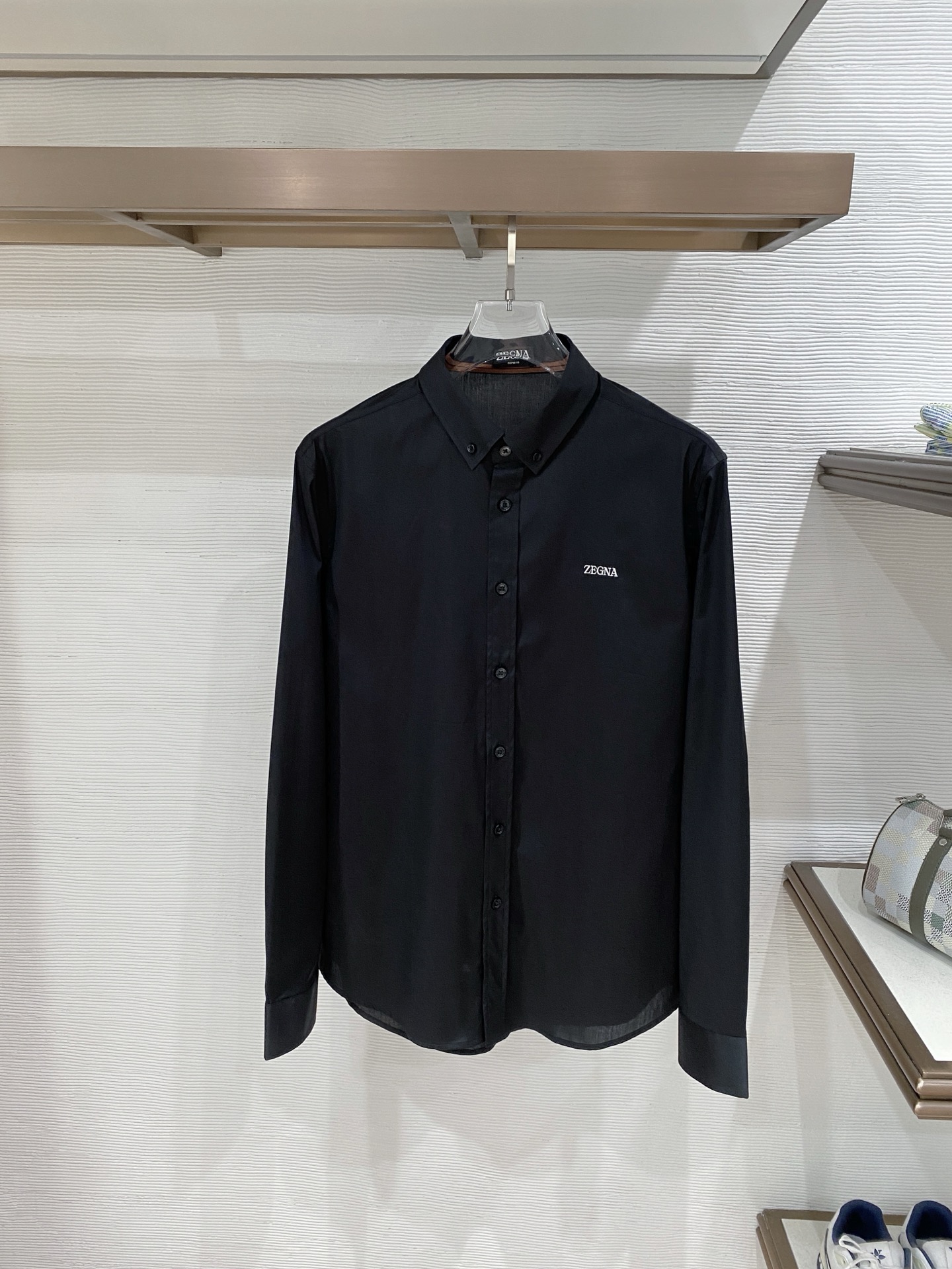 杰尼亚天丝➕长绒棉，业内翘楚，棉质的柔软亲肤、天丝的细滑温润丸美融合与平衡！精致高级又舒适，优质的面料与