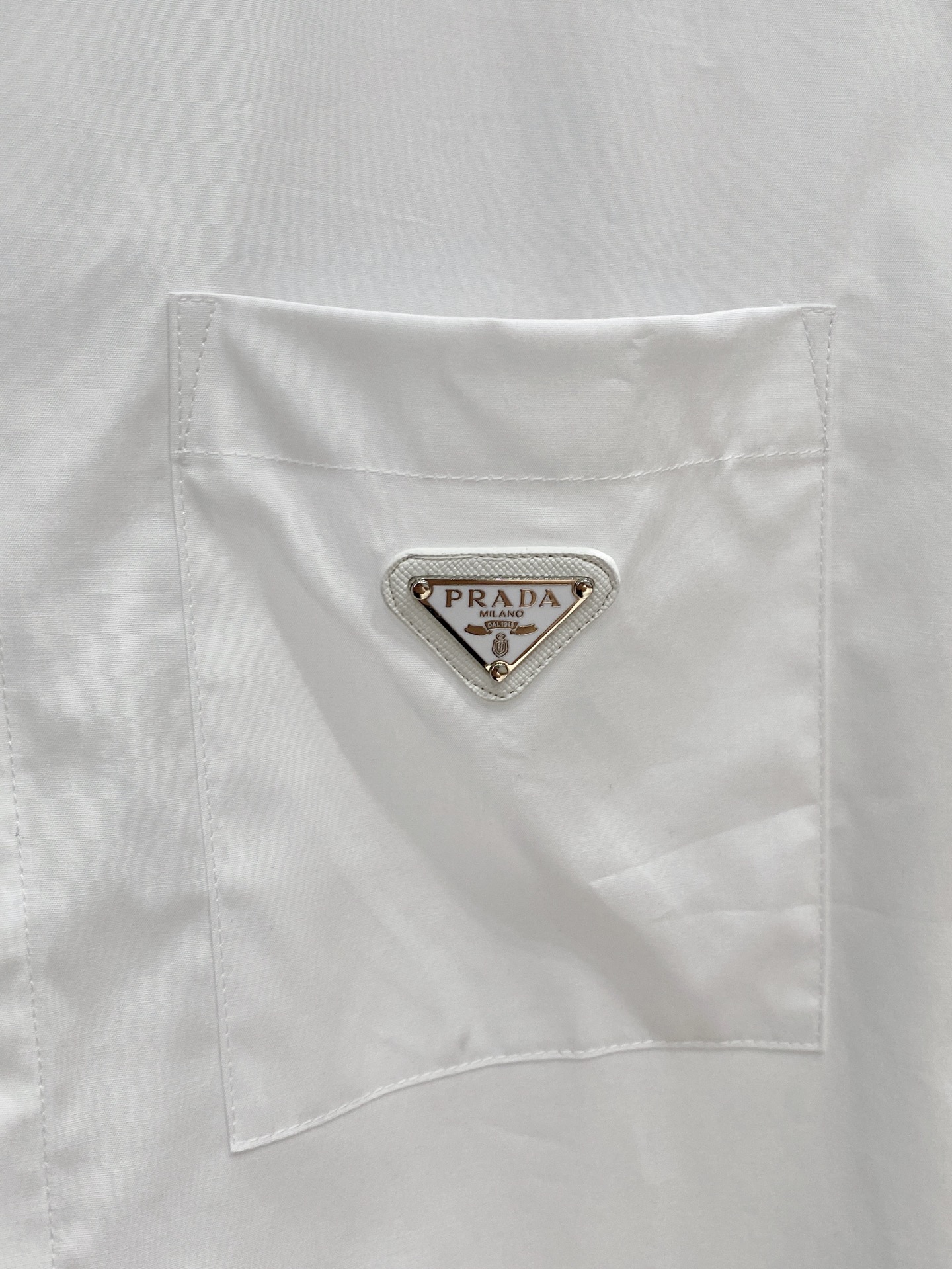 普拉达天丝➕长绒棉，业内翘楚，棉质的柔软亲肤、天丝的细滑温润丸美融合与平衡！精致高级又舒适，优质的面料与