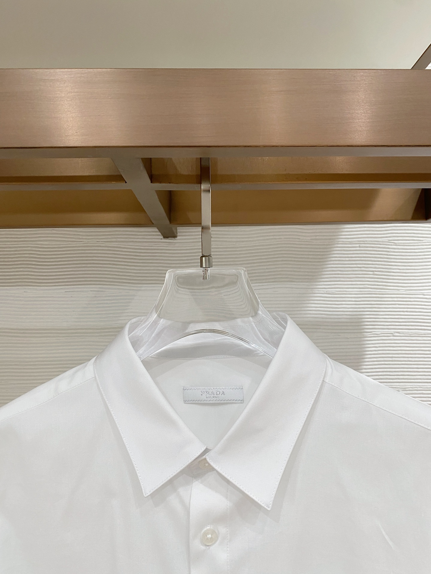 普拉达天丝➕长绒棉，业内翘楚，棉质的柔软亲肤、天丝的细滑温润丸美融合与平衡！精致高级又舒适，优质的面料与