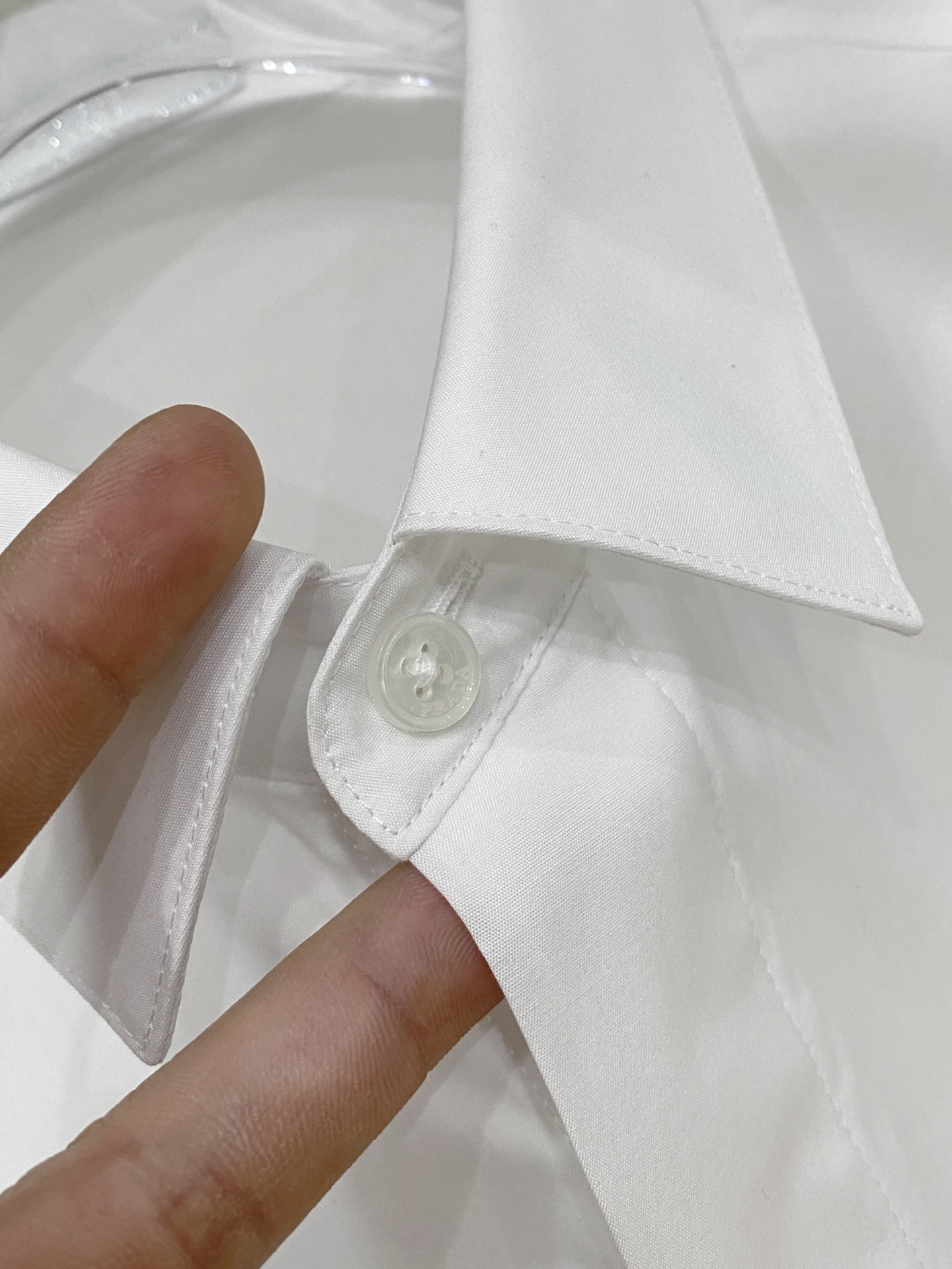 普拉达天丝➕长绒棉，业内翘楚，棉质的柔软亲肤、天丝的细滑温润丸美融合与平衡！精致高级又舒适，优质的面料与