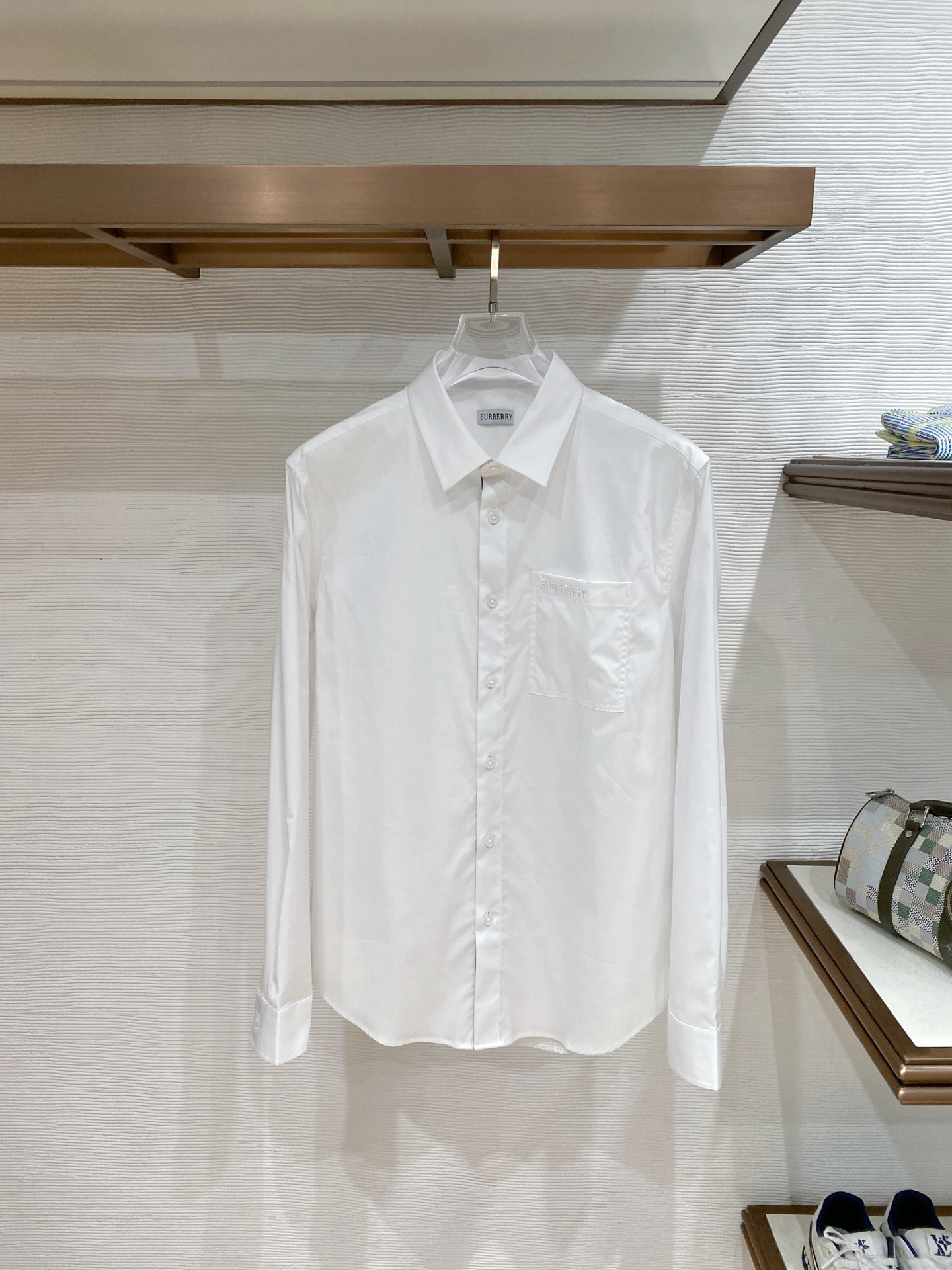 巴宝莉天丝➕长绒棉，业内翘楚，棉质的柔软亲肤、天丝的细滑温润丸美融合与平衡！精致高级又舒适，优质的面料与