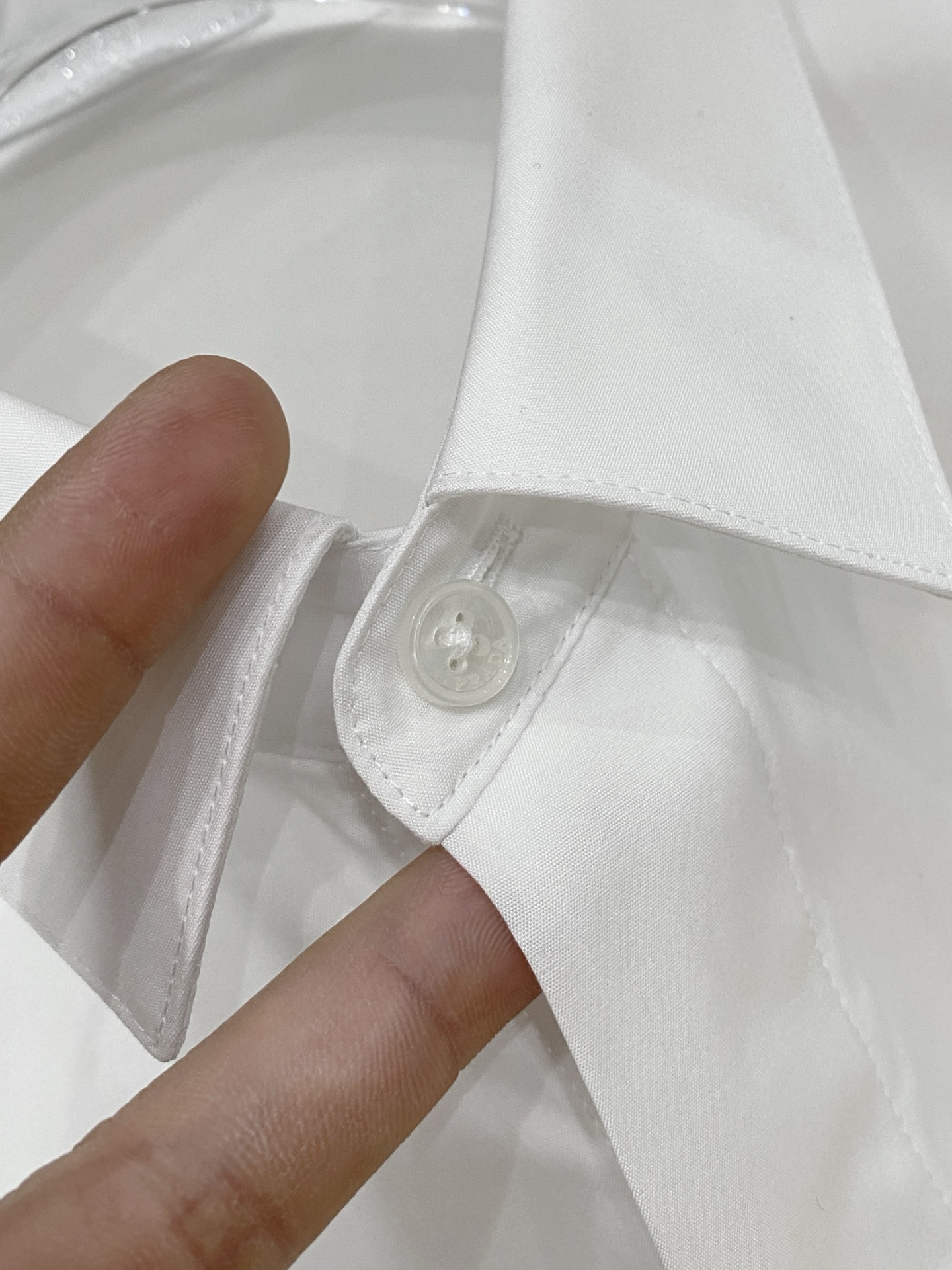 普拉达天丝➕长绒棉，业内翘楚，棉质的柔软亲肤、天丝的细滑温润丸美融合与平衡！精致高级又舒适，优质的面料与