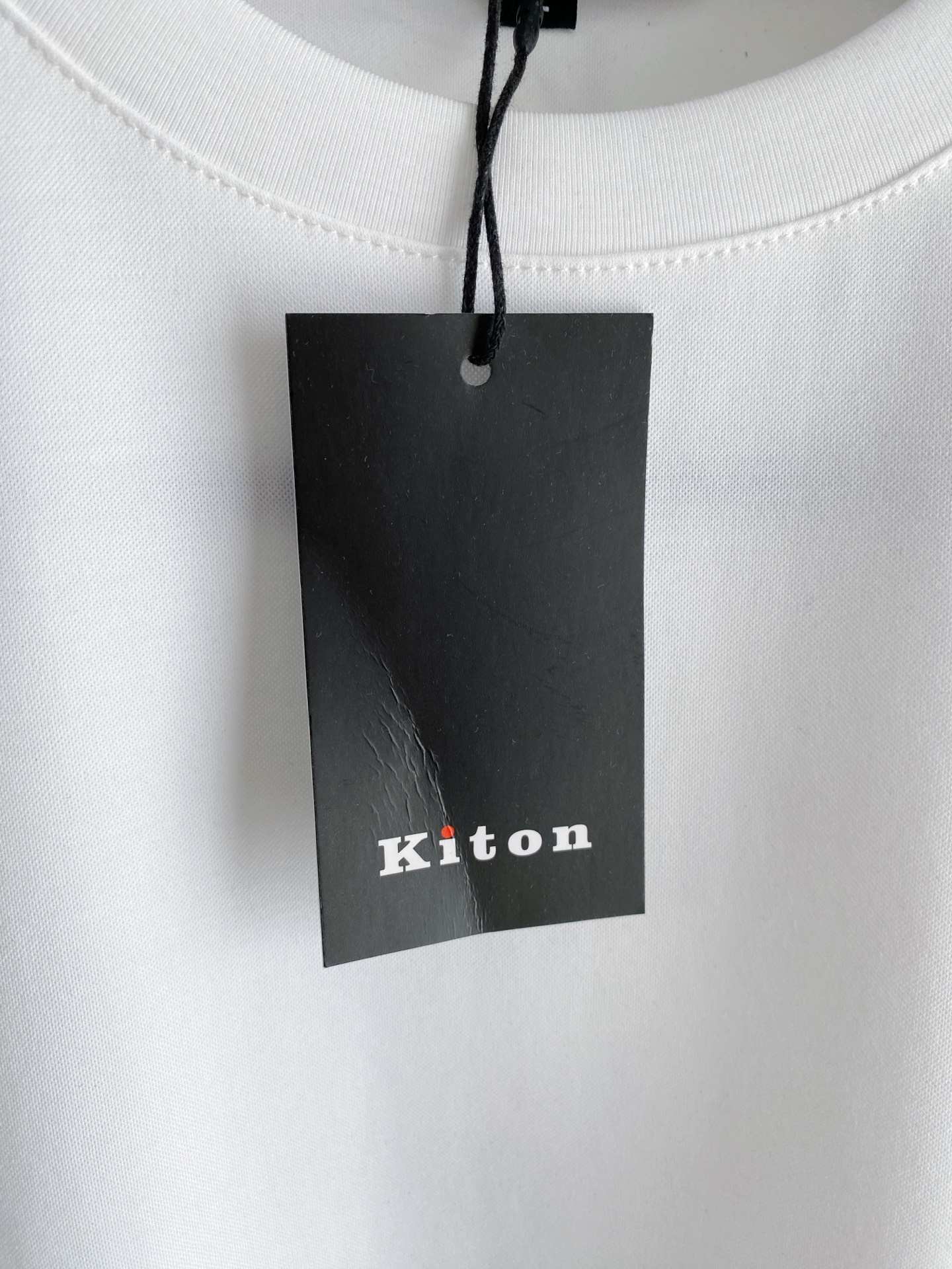 。其顿老钱风品牌🌟丝光面料🌟2026春夏新款首发专柜最新款短袖圆领T恤 高端订制 设计前卫时尚！品牌lo