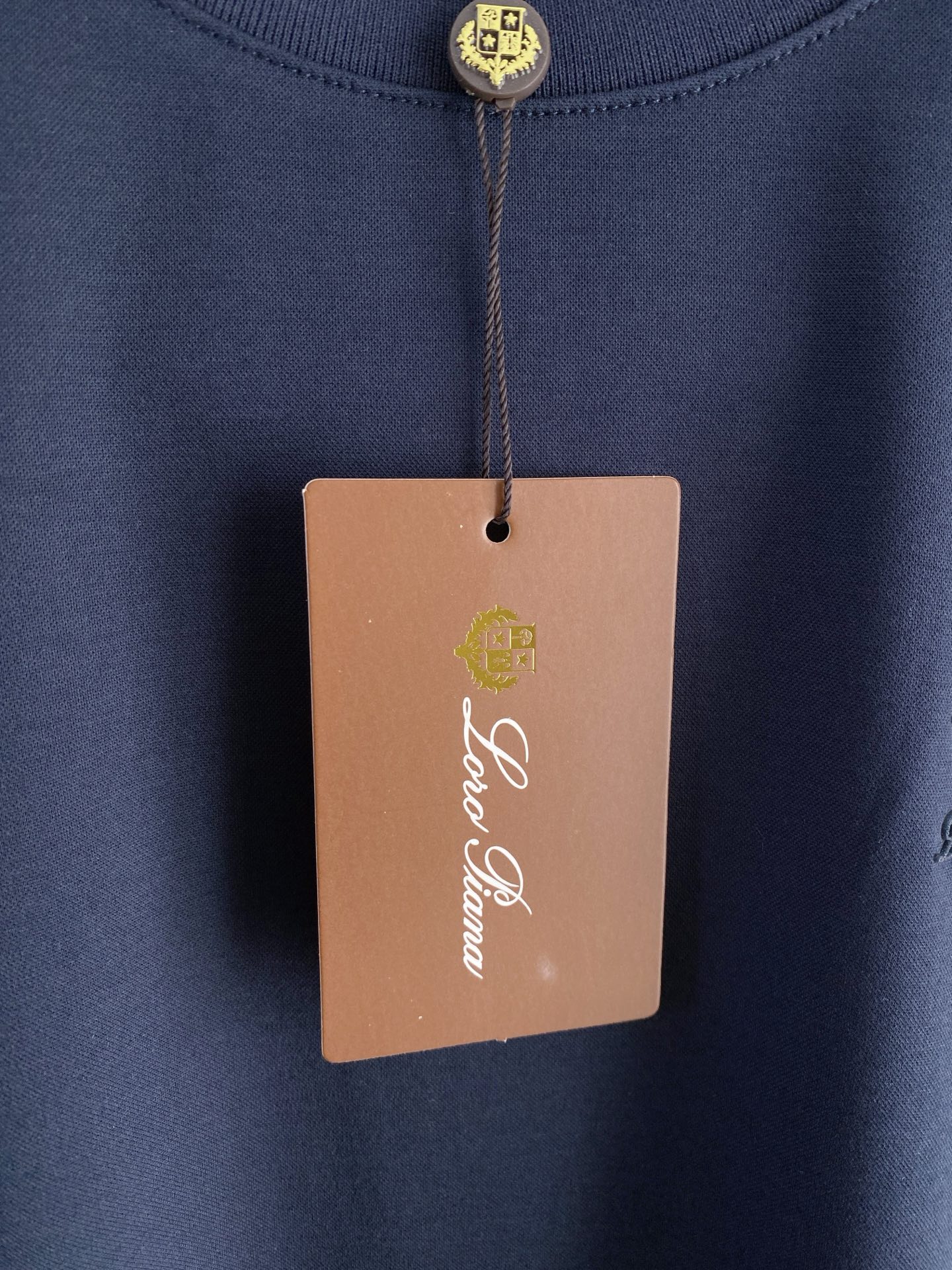 。Loro Piana老钱风品牌🌟丝光面料🌟2026春夏新款首发专柜最新款短袖圆领T恤 高端订制 设计前