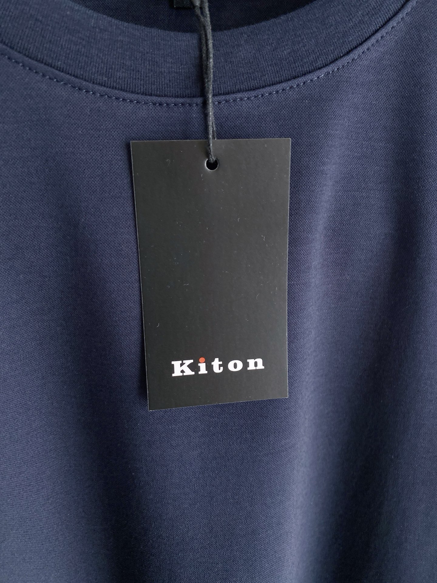 。其顿老钱风品牌🌟丝光面料🌟2026春夏新款首发专柜最新款短袖圆领T恤 高端订制 设计前卫时尚！品牌lo