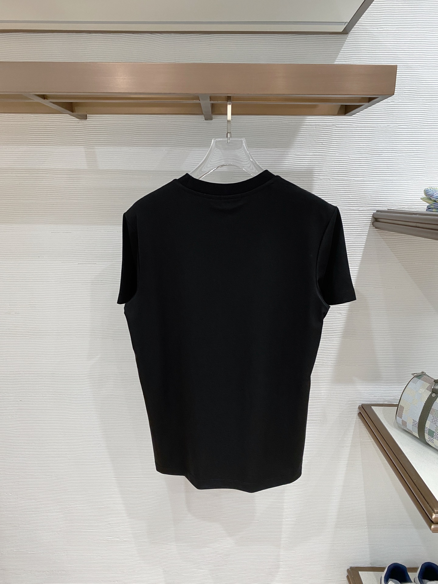 。Loro Piana老钱风品牌🌟丝光面料🌟2026春夏新款首发专柜最新款短袖圆领T恤 高端订制 设计前