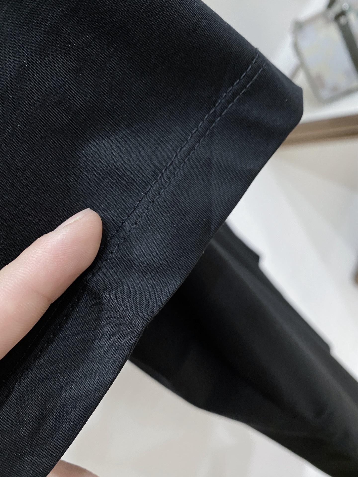 。Loro Piana老钱风品牌🌟丝光面料🌟2026春夏新款首发专柜最新款短袖圆领T恤 高端订制 设计前