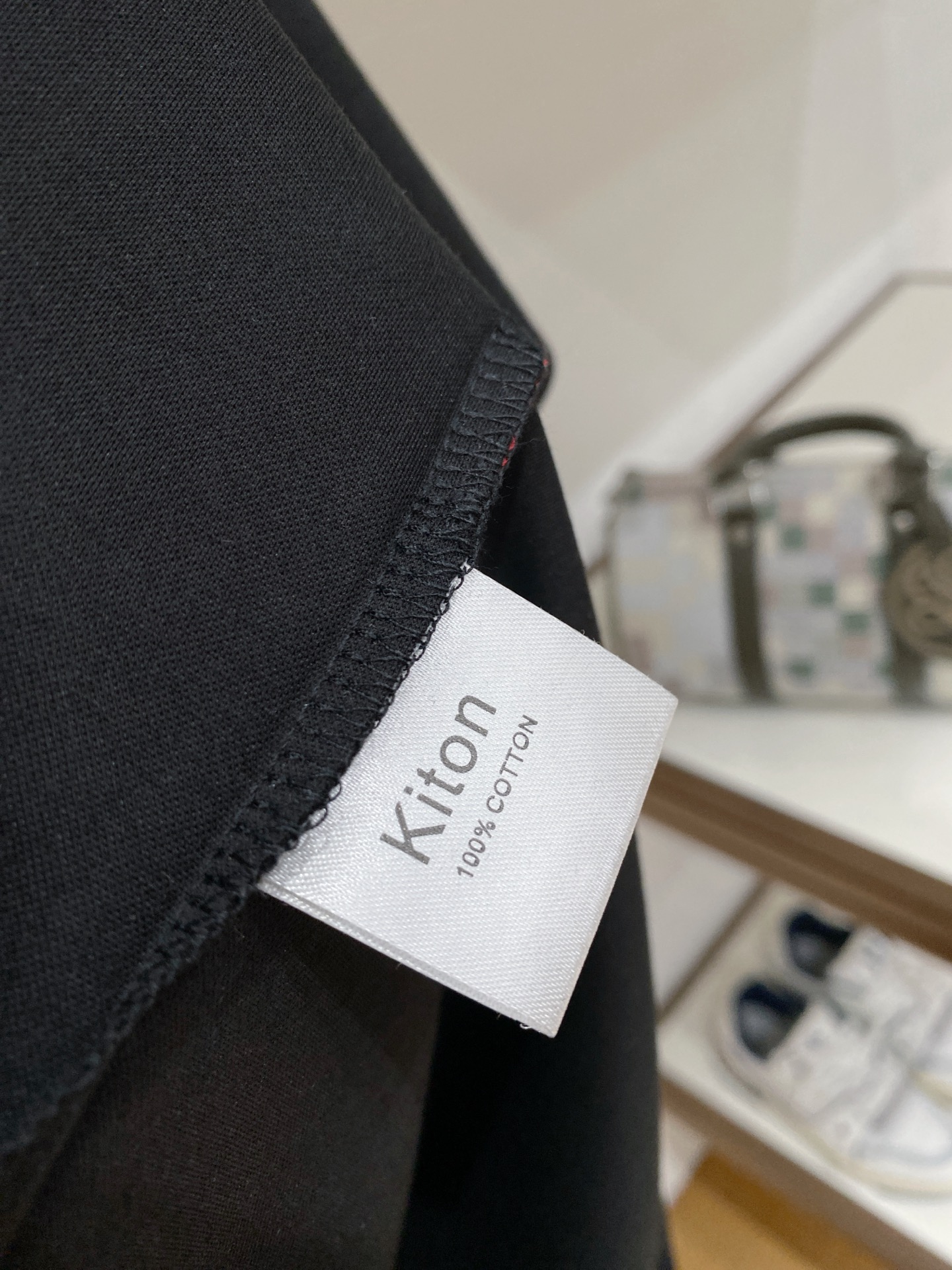 。其顿老钱风品牌🌟丝光面料🌟2026春夏新款首发专柜最新款短袖圆领T恤 高端订制 设计前卫时尚！品牌lo