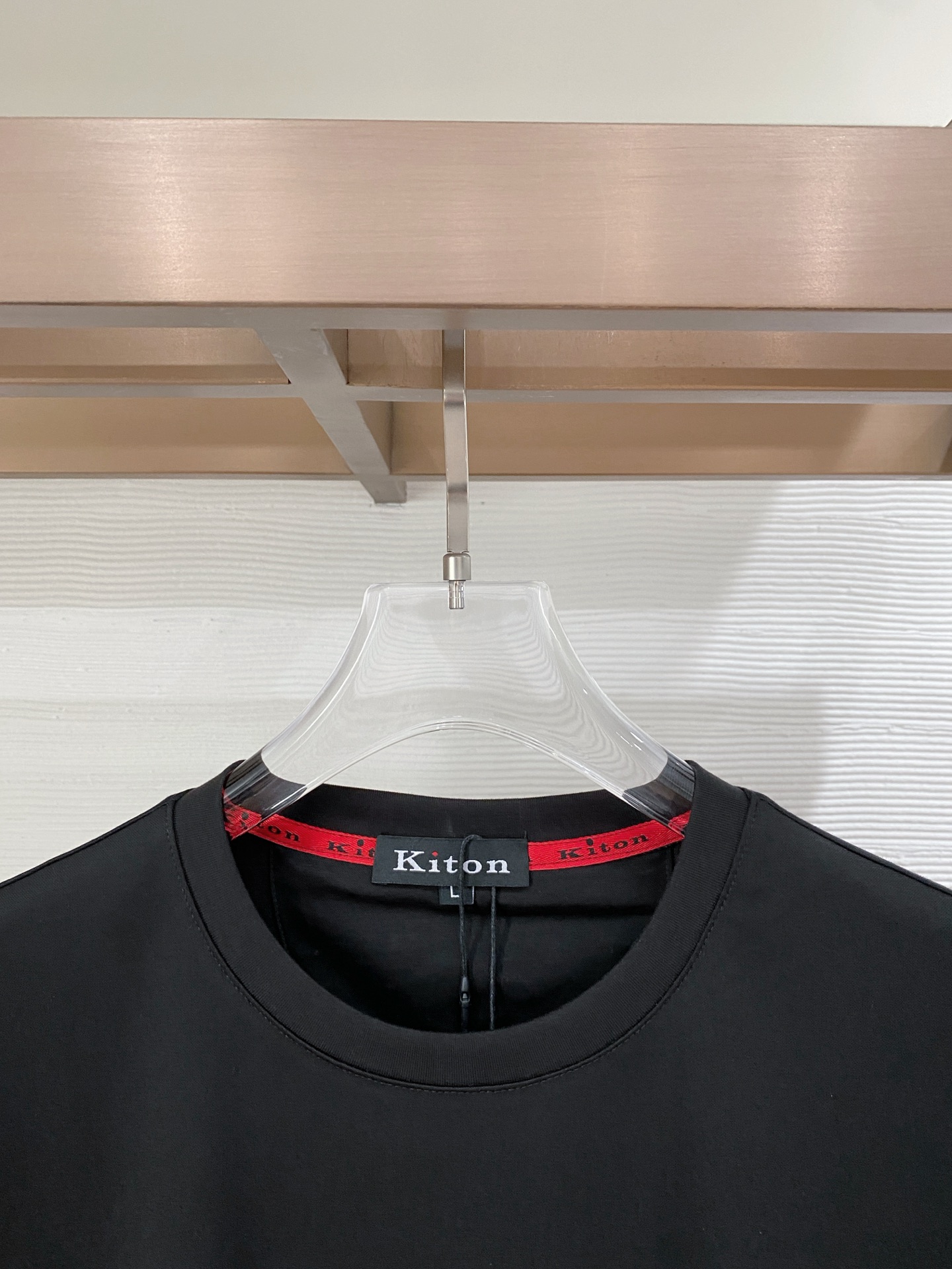 。其顿老钱风品牌🌟丝光面料🌟2026春夏新款首发专柜最新款短袖圆领T恤 高端订制 设计前卫时尚！品牌lo