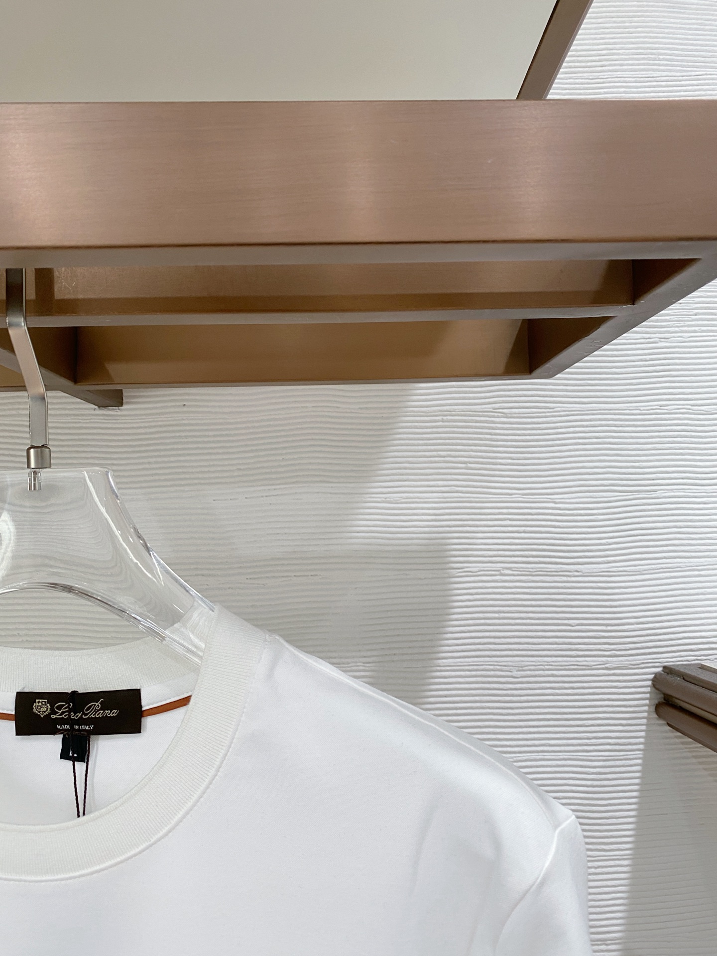 。Loro Piana老钱风品牌🌟丝光面料🌟2026春夏新款首发专柜最新款短袖圆领T恤 高端订制 设计前