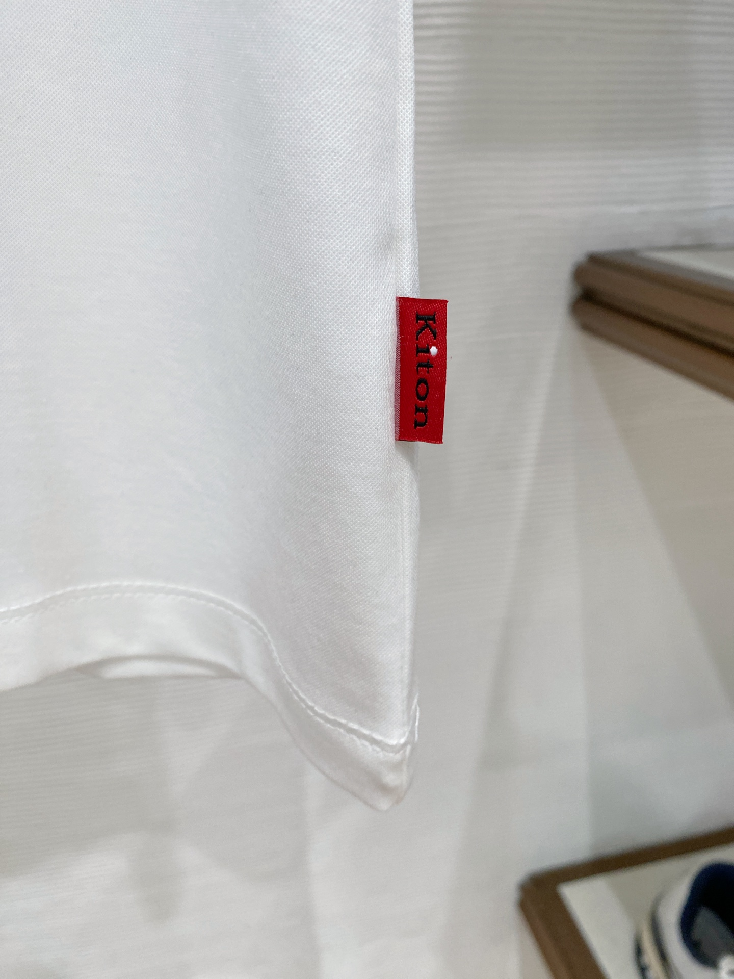 。其顿老钱风品牌🌟丝光面料🌟2026春夏新款首发专柜最新款短袖圆领T恤 高端订制 设计前卫时尚！品牌lo