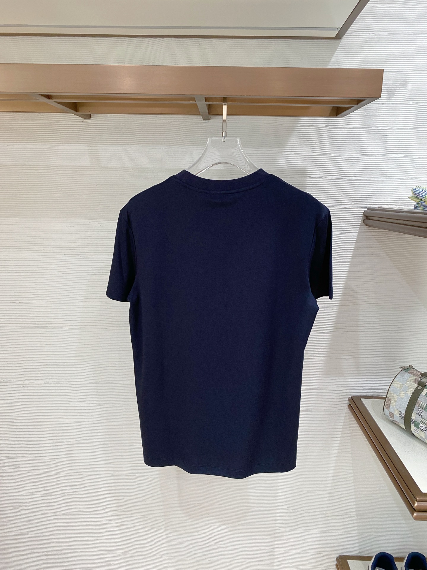 。Loro Piana老钱风品牌🌟丝光面料🌟2026春夏新款首发专柜最新款短袖圆领T恤 高端订制 设计前