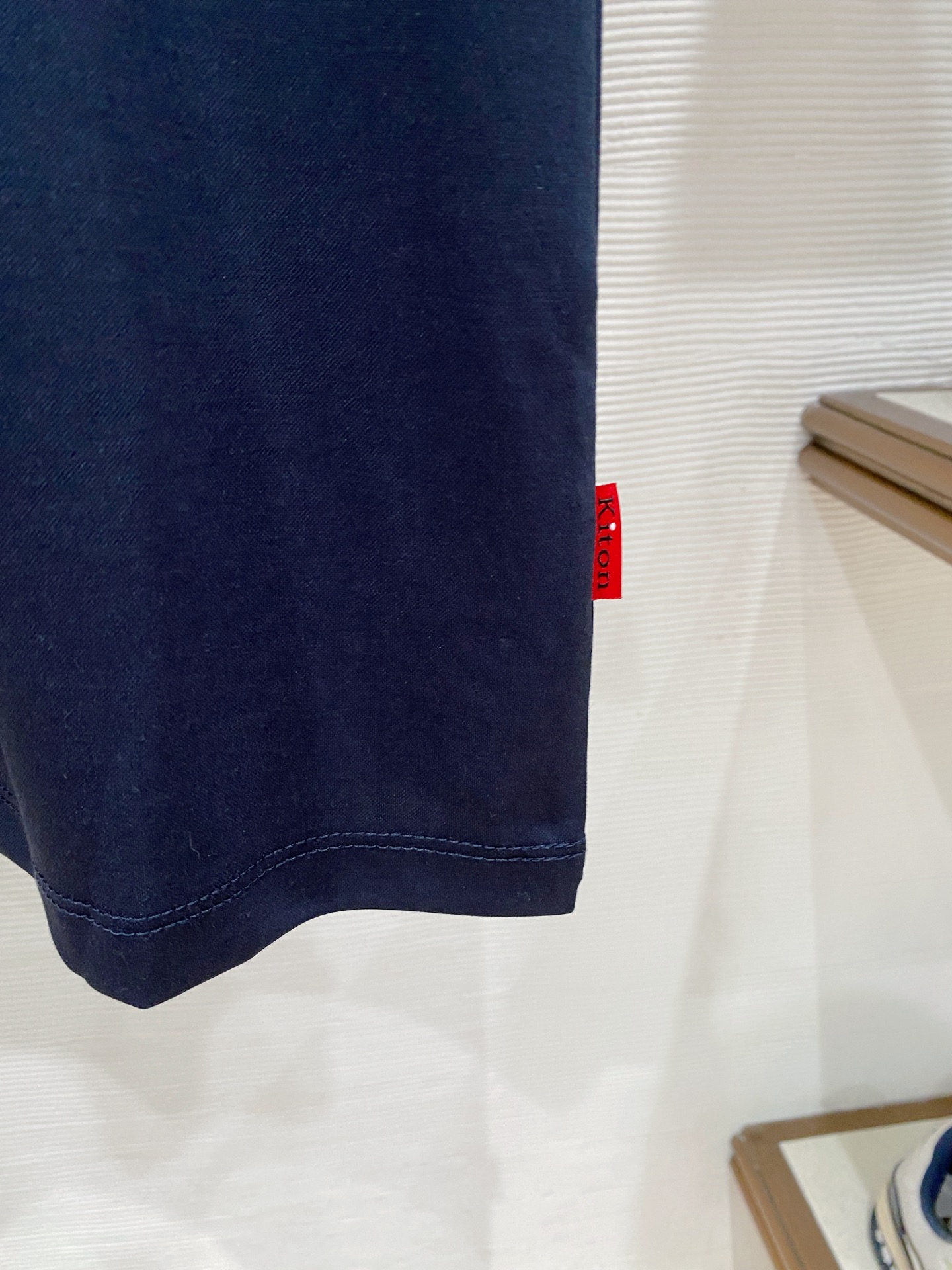 。其顿老钱风品牌🌟丝光面料🌟2026春夏新款首发专柜最新款短袖圆领T恤 高端订制 设计前卫时尚！品牌lo