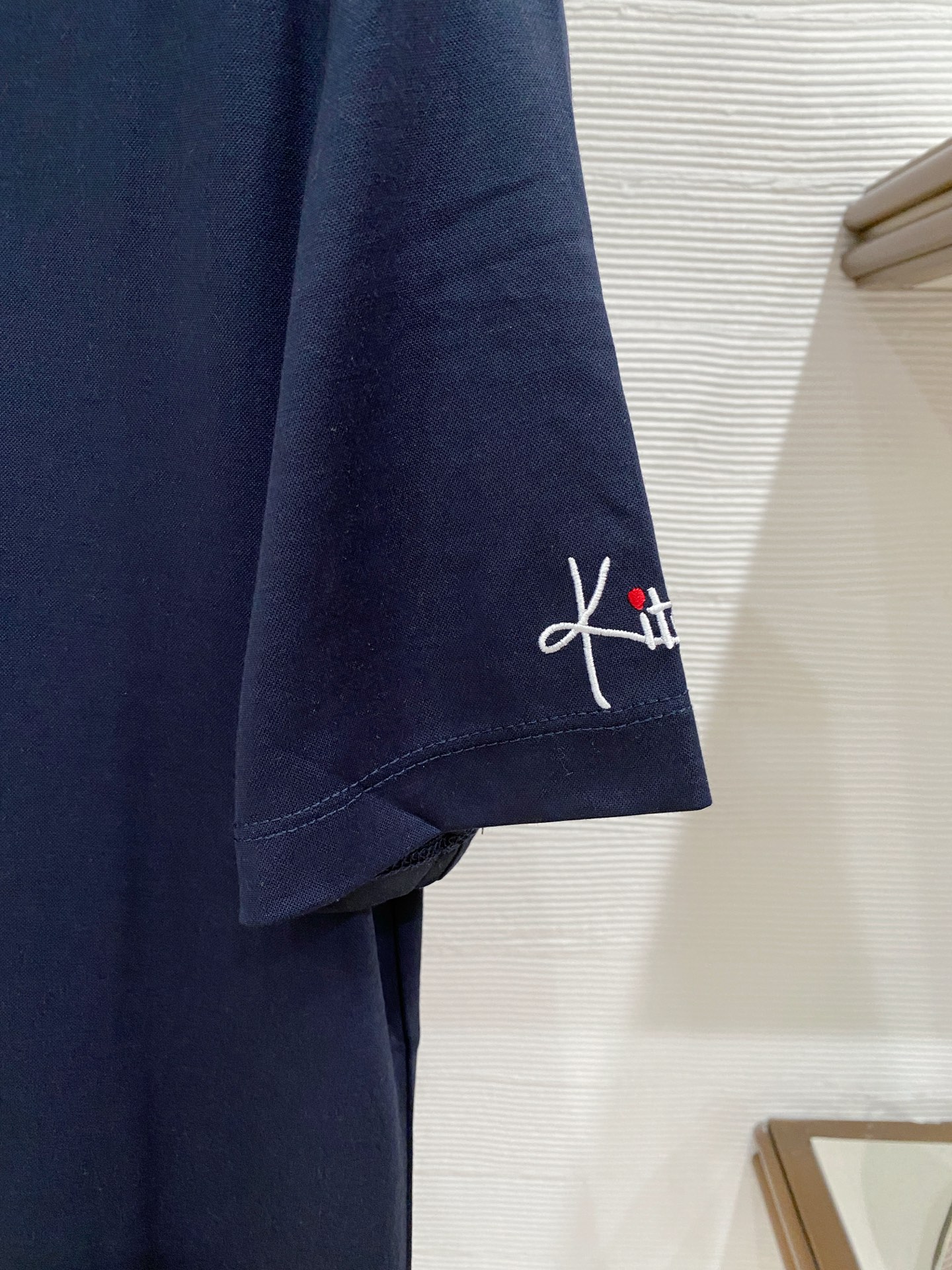 。其顿老钱风品牌🌟丝光面料🌟2026春夏新款首发专柜最新款短袖圆领T恤 高端订制 设计前卫时尚！品牌lo