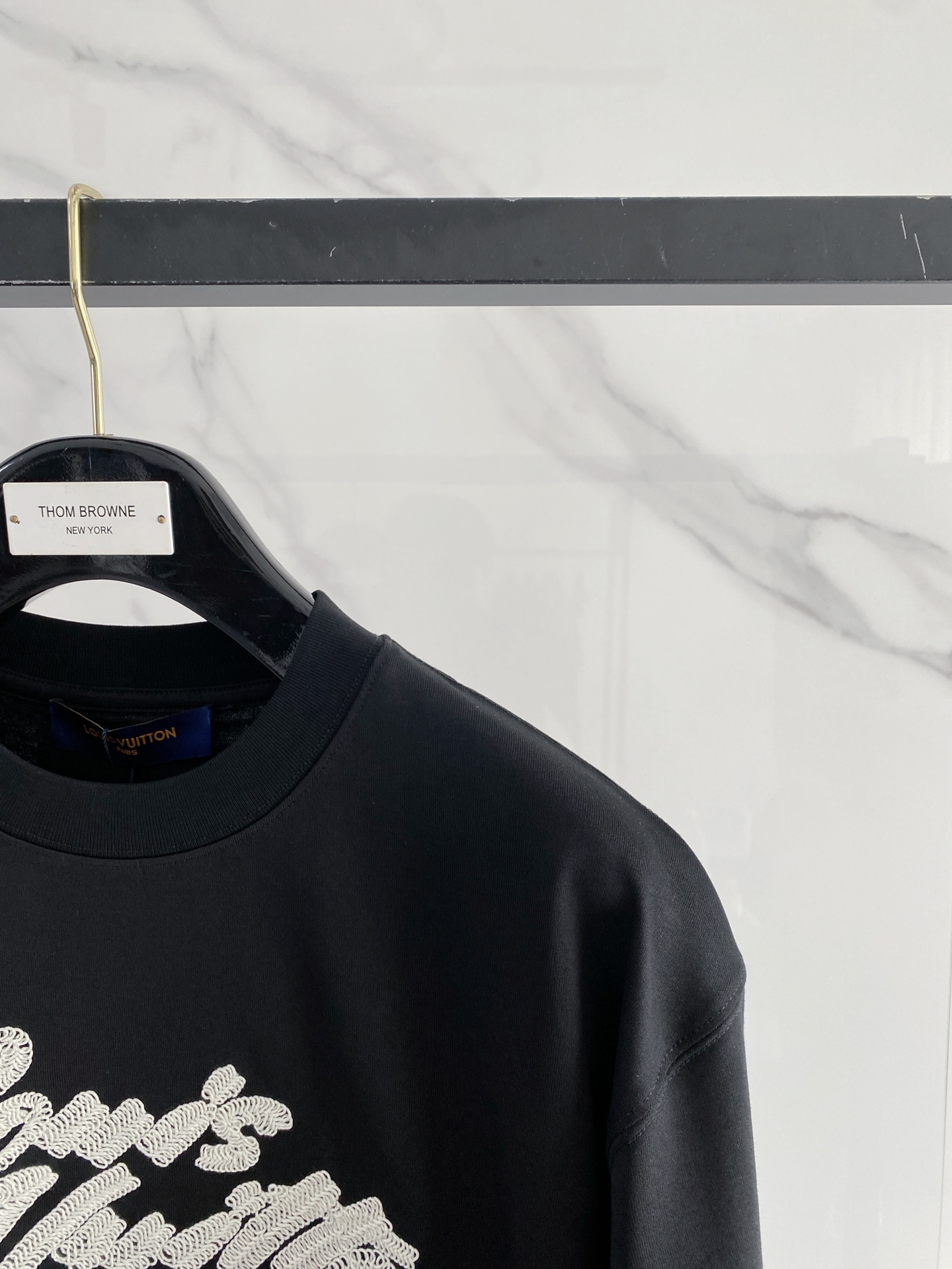 LV men LV 2026 New T logo — photo 3
