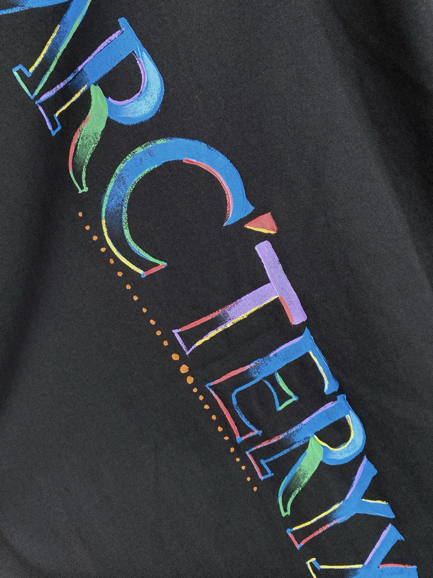 。鸟🌟精品系列🌟2026春夏新款首发专柜最新款短袖圆领T恤 高端订制 设计前卫时尚！品牌logo重工艺设