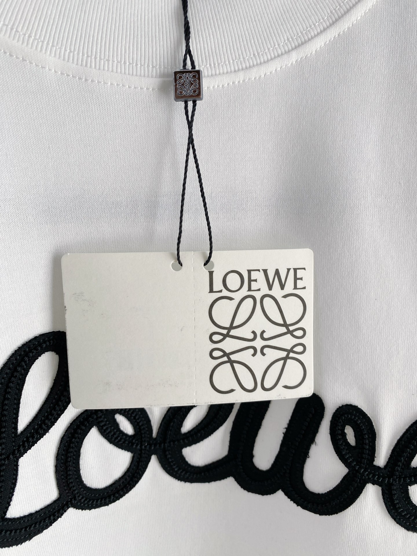 。罗意威🌟精品系列🌟2026春夏新款首发专柜最新款短袖圆领T恤 高端订制 设计前卫时尚！品牌logo重工