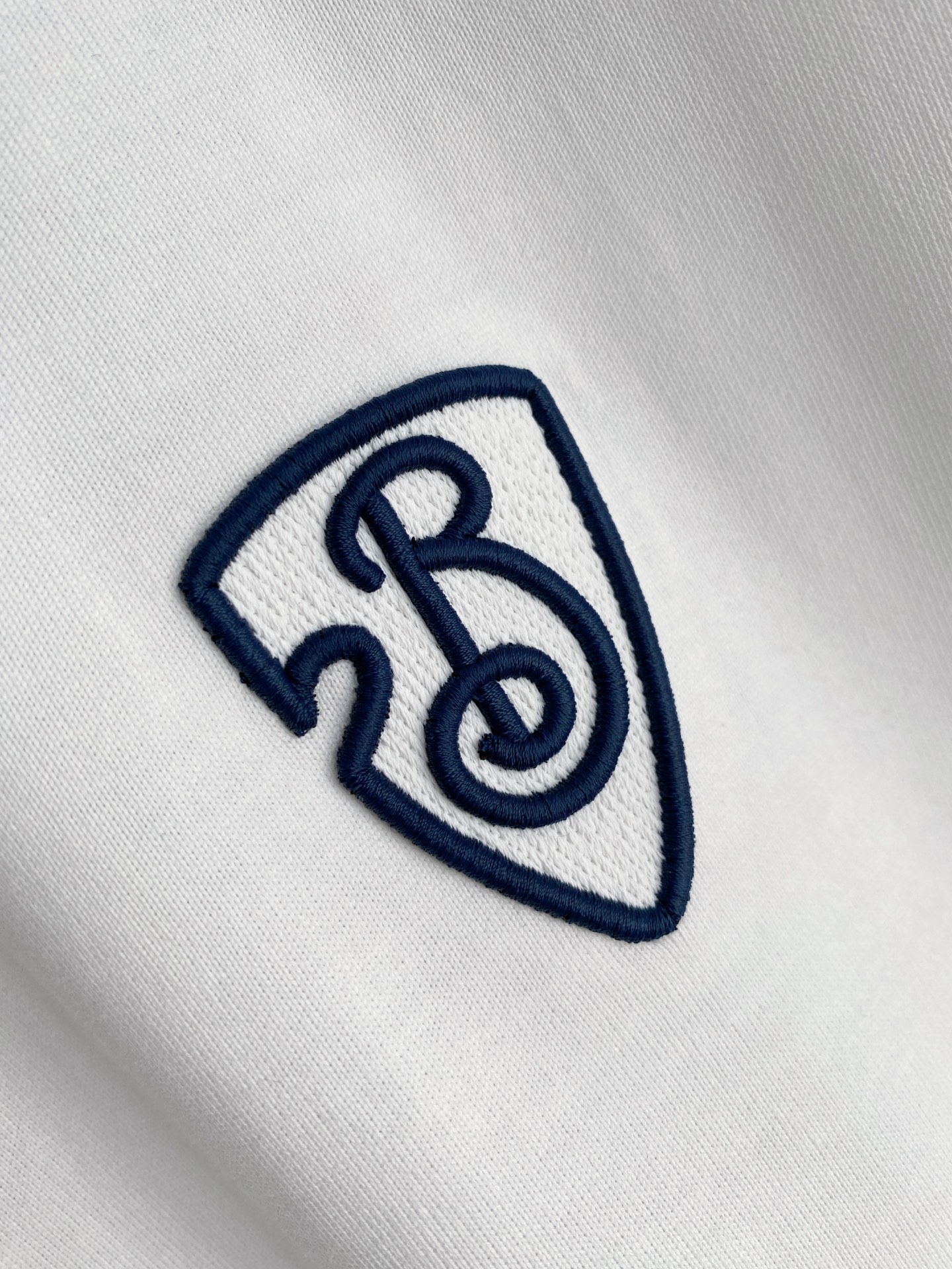 。巴宝莉🌟精品系列🌟2026春夏新款首发专柜最新款短袖圆领T恤 高端订制 设计前卫时尚！品牌logo重工