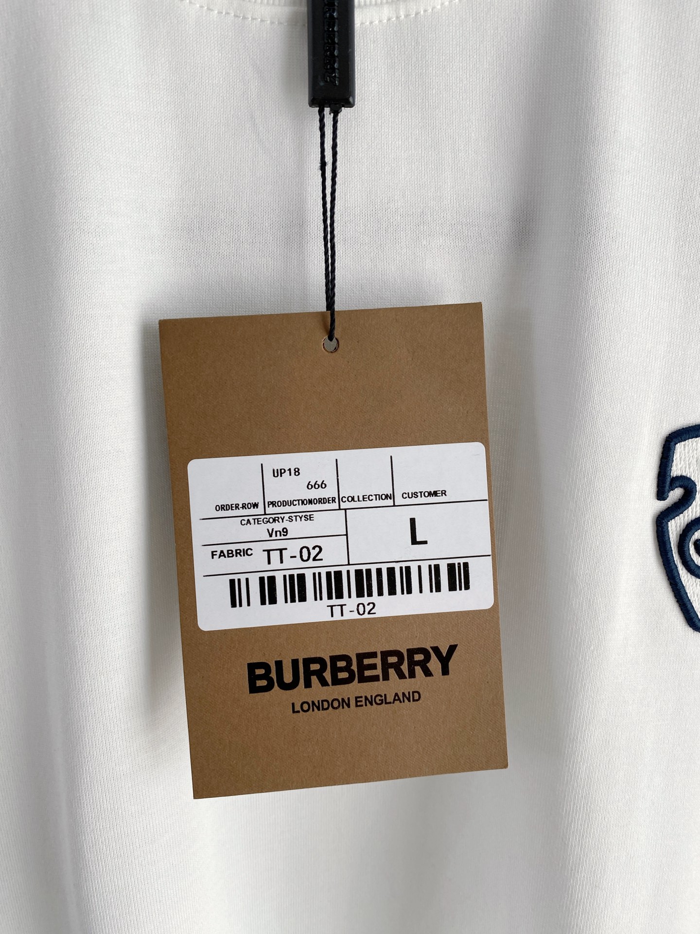 。巴宝莉🌟精品系列🌟2026春夏新款首发专柜最新款短袖圆领T恤 高端订制 设计前卫时尚！品牌logo重工