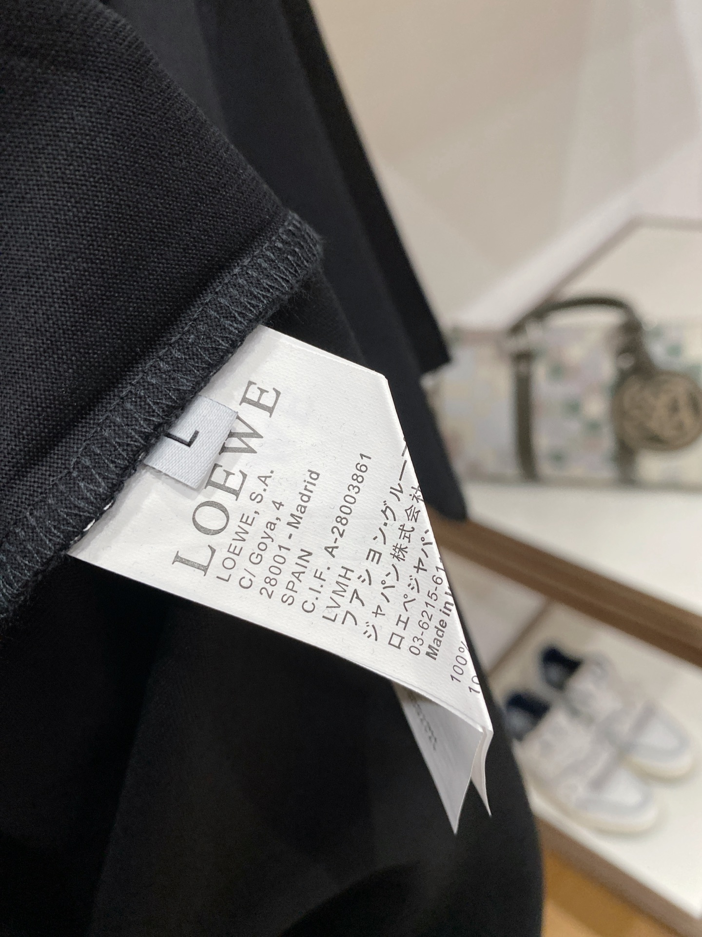 。罗意威🌟精品系列🌟2026春夏新款首发专柜最新款短袖圆领T恤 高端订制 设计前卫时尚！品牌logo重工