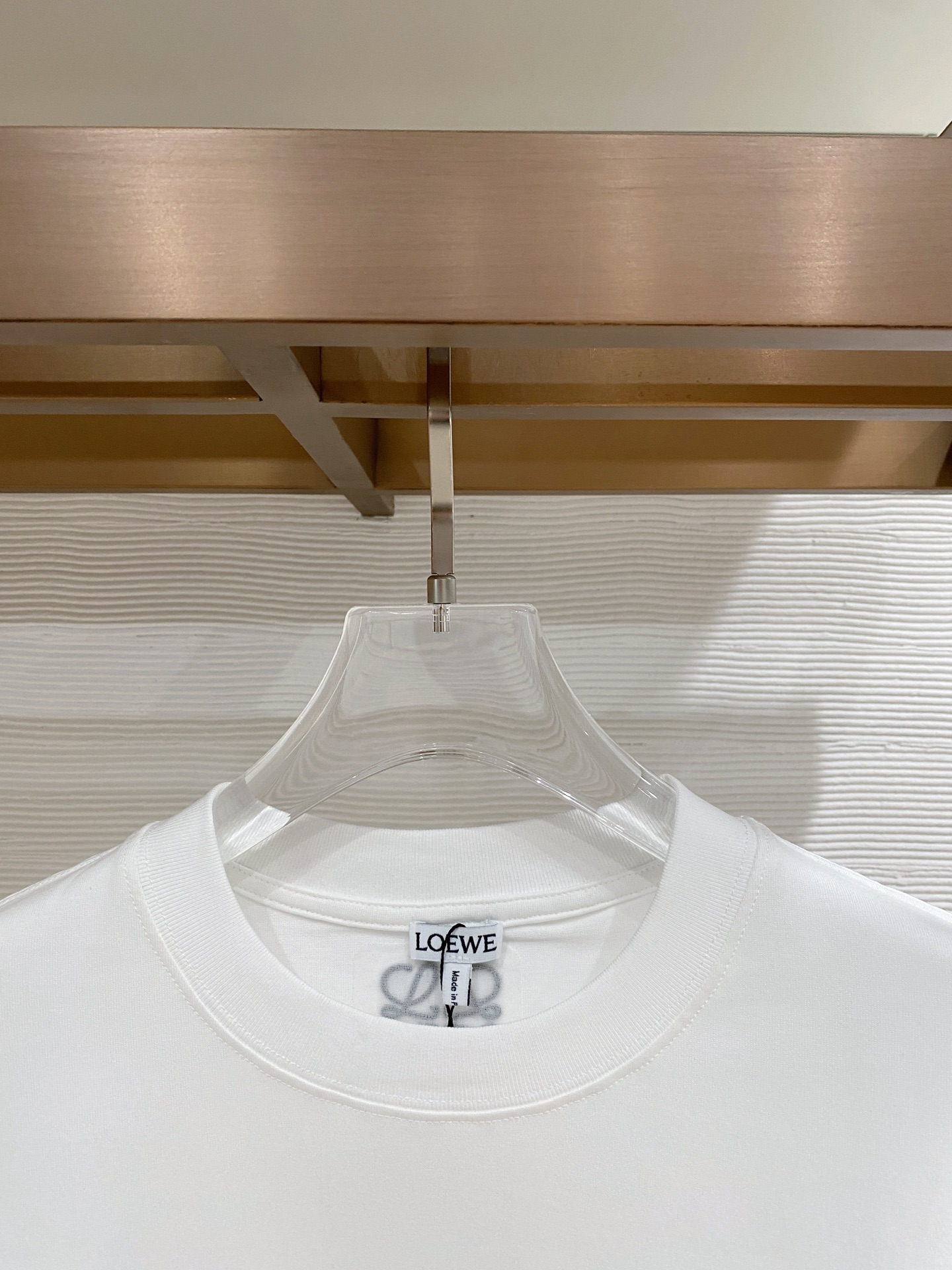 。罗意威🌟精品系列🌟2026春夏新款首发专柜最新款短袖圆领T恤 高端订制 设计前卫时尚！品牌logo重工