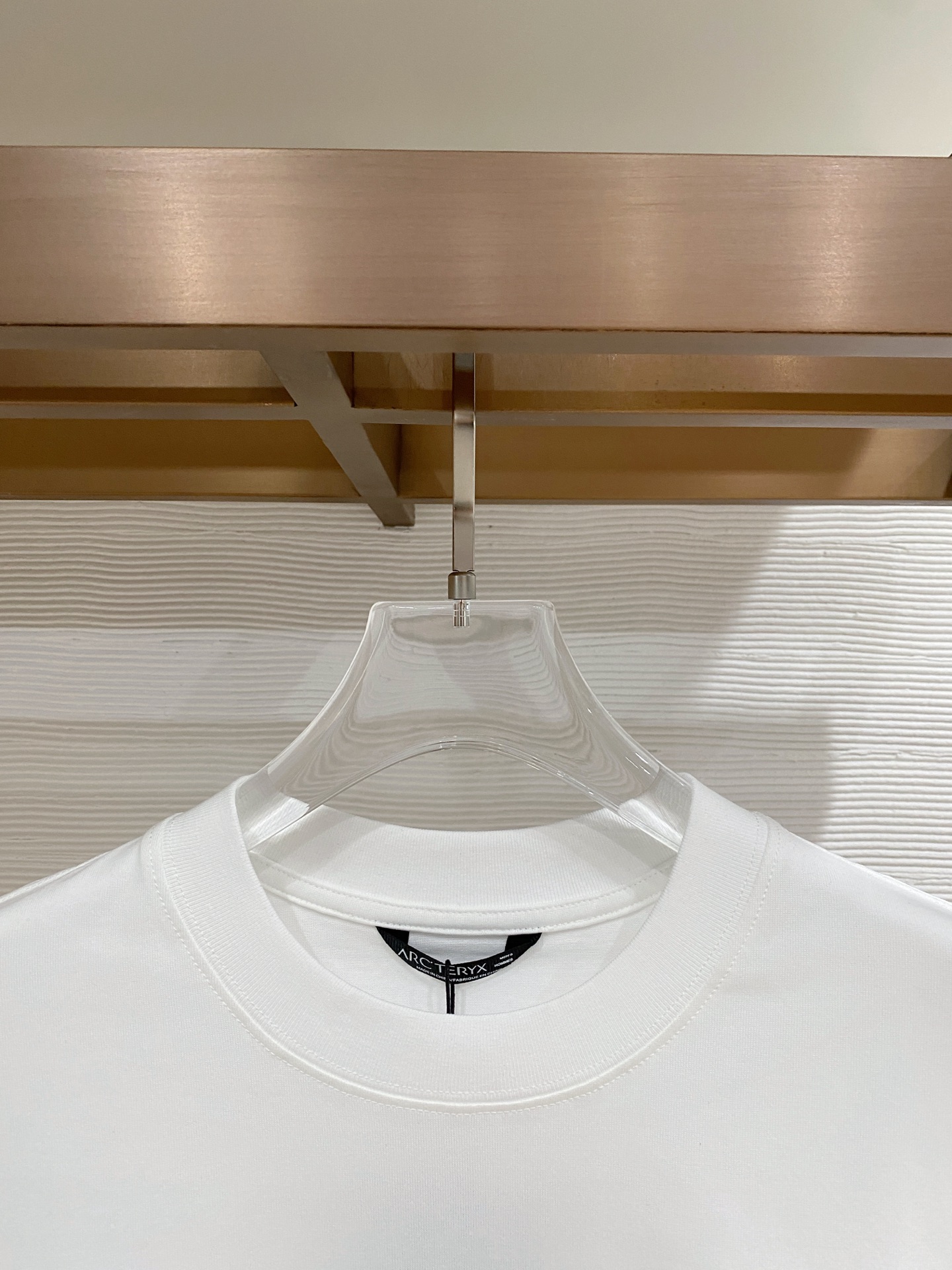 。鸟🌟精品系列🌟2026春夏新款首发专柜最新款短袖圆领T恤 高端订制 设计前卫时尚！品牌logo重工艺设