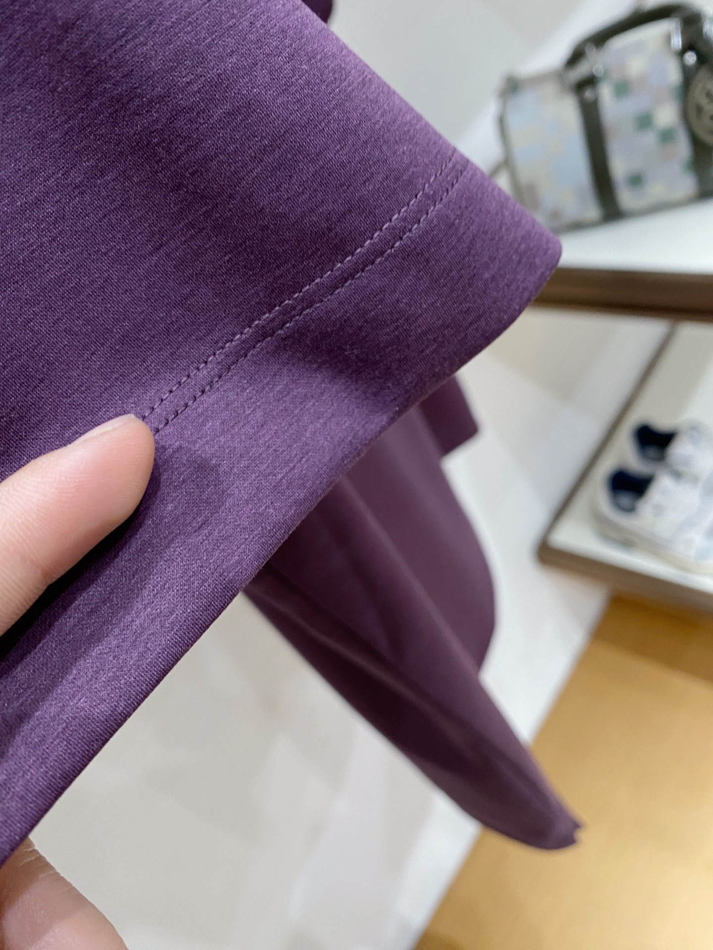 Loro Piana 男款天丝桑蚕丝混纺进口短袖T恤高品质控老钱们的挚爱，经典调性的短袖T恤，延续一贯地